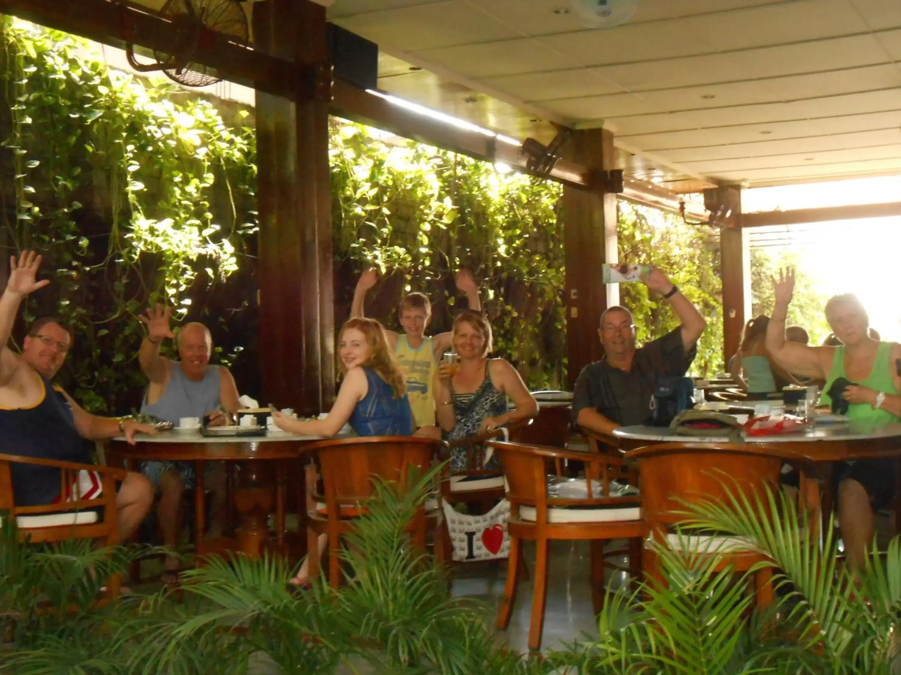 Restaurant/places to eat in Green Garden Hotel Restaurant/places to eat in Green Garden Hotel