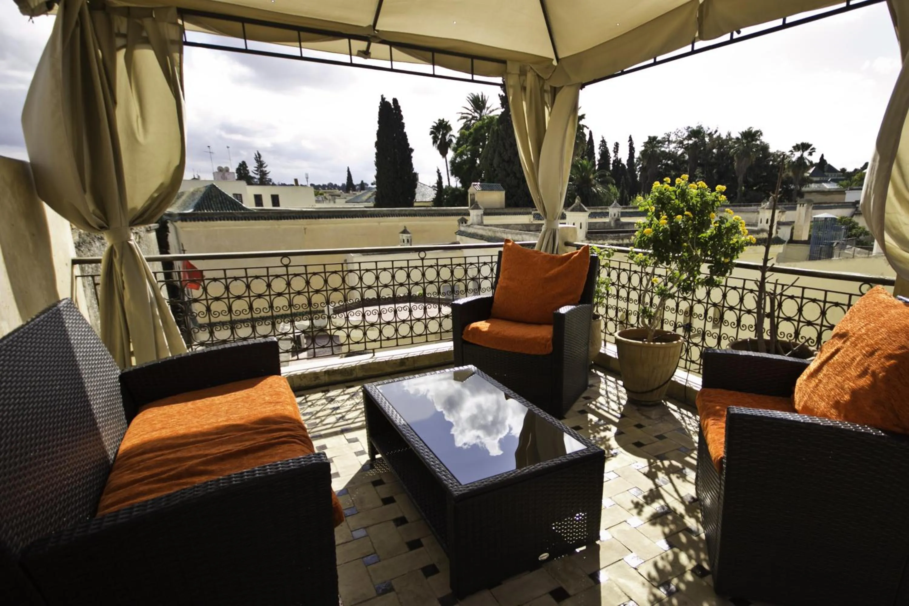 Day in Riad 53 Fes - Luxury Oasis