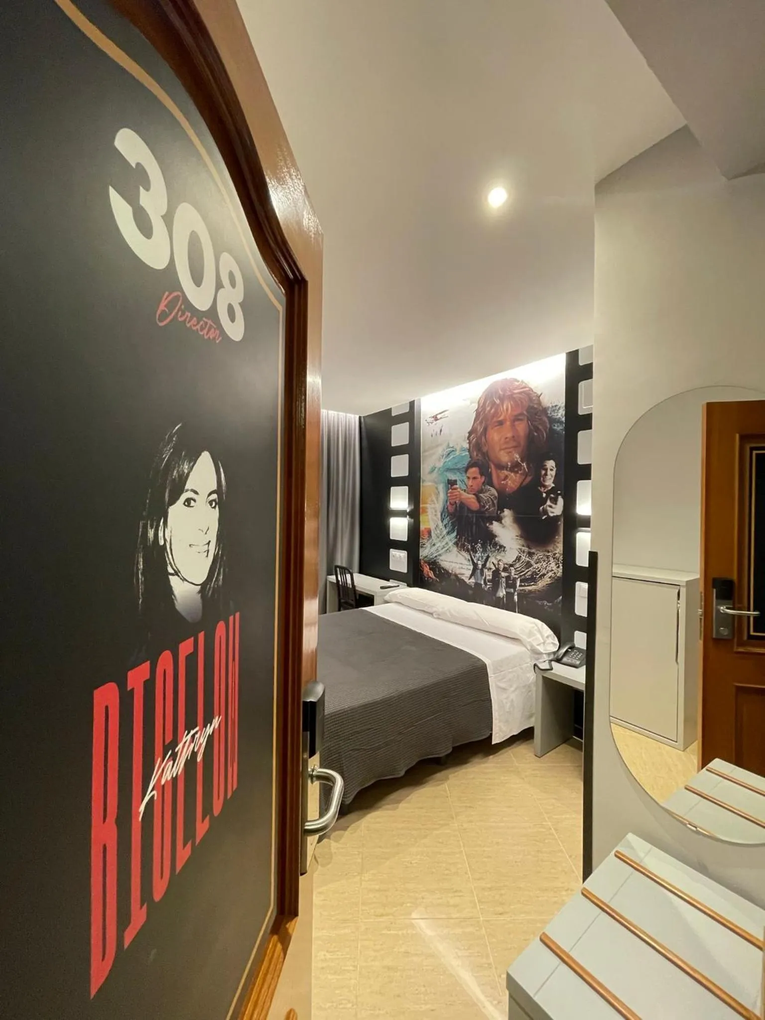 Double Room with Extra Bed in Hotel Paula Films Collection