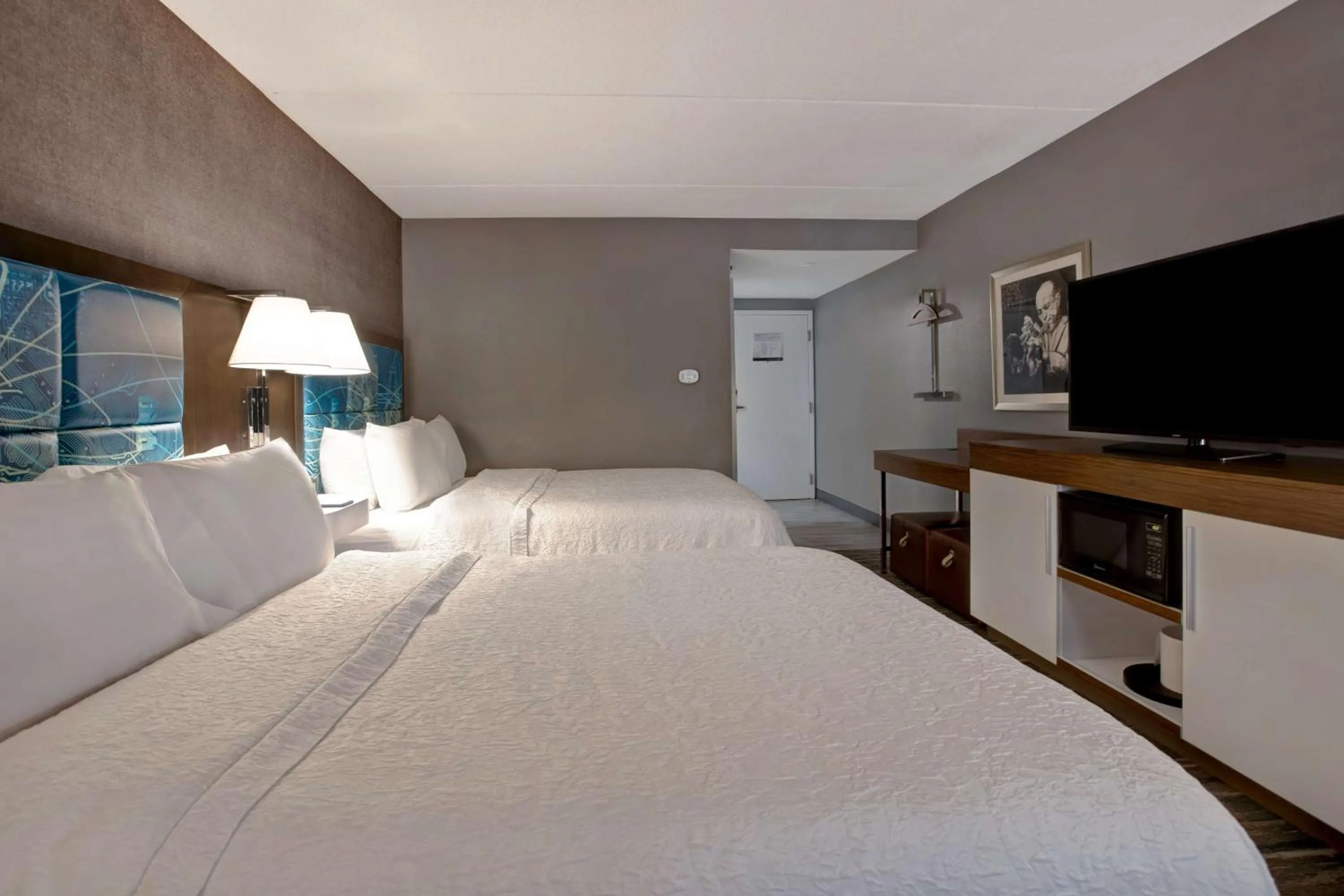 Bed in Hampton Inn Olive Branch