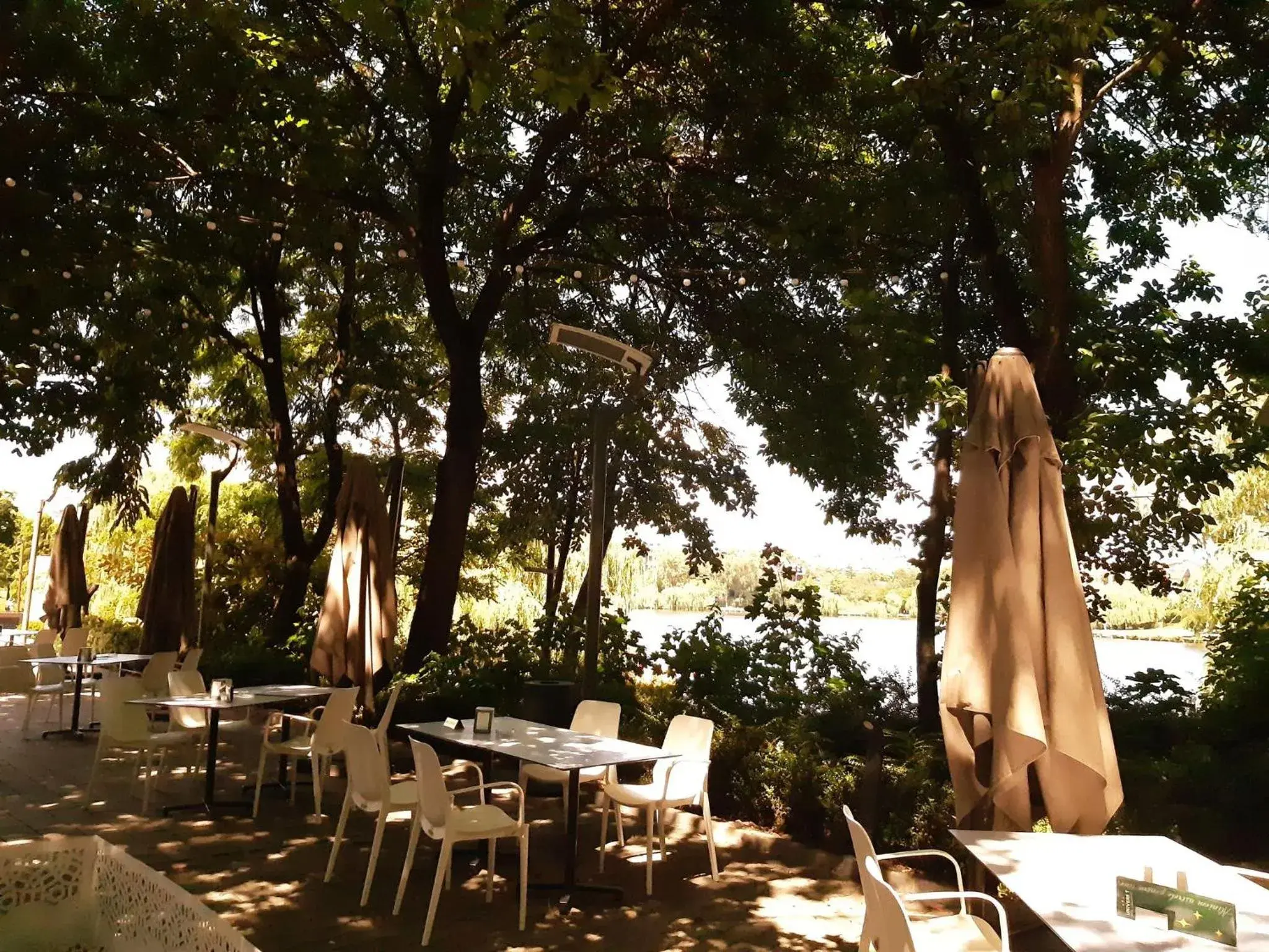 Restaurant/places to eat in Hotel Univers Restaurant/places to eat in Hotel Univers