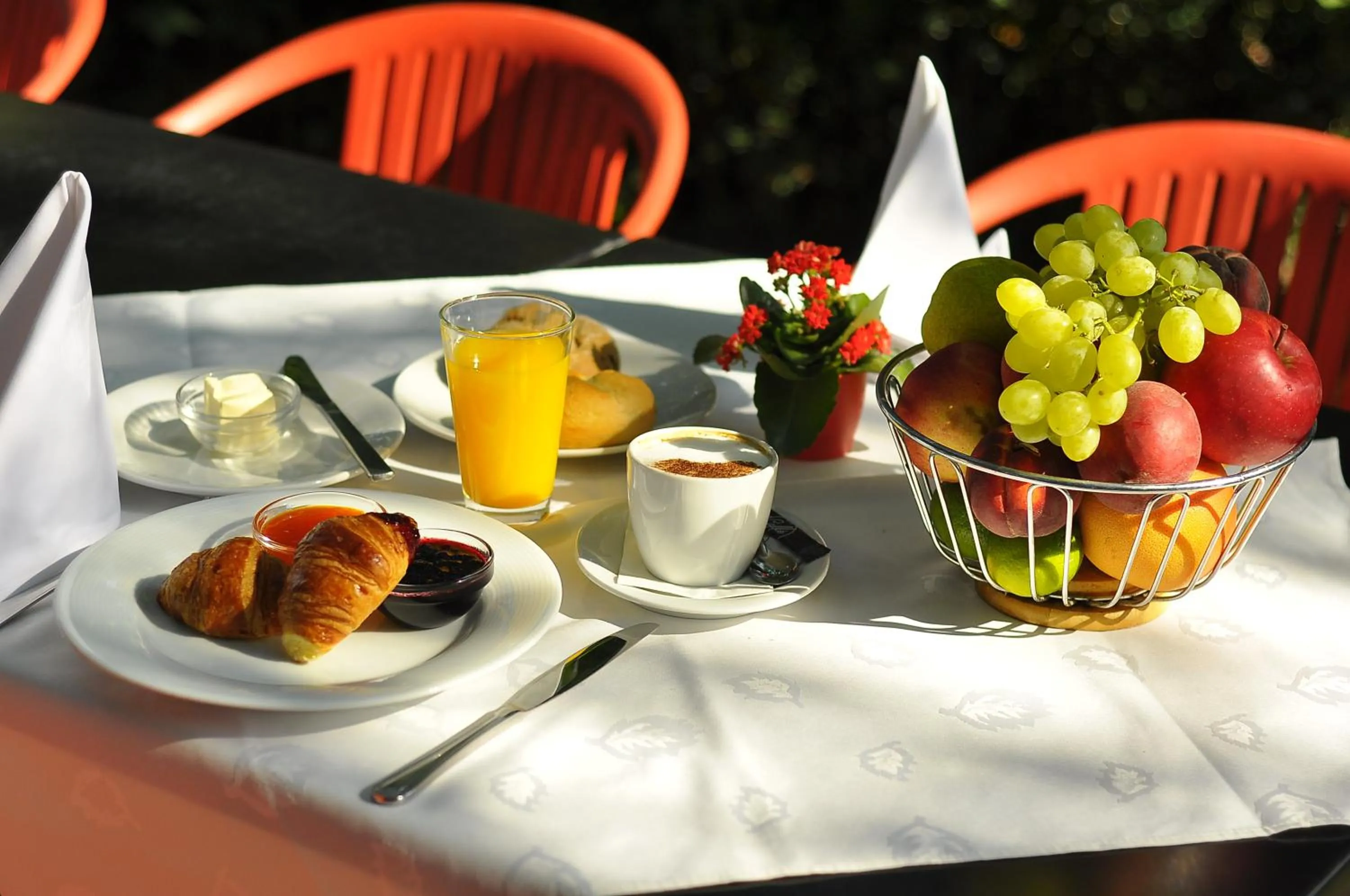 Breakfast in Hotel Univers