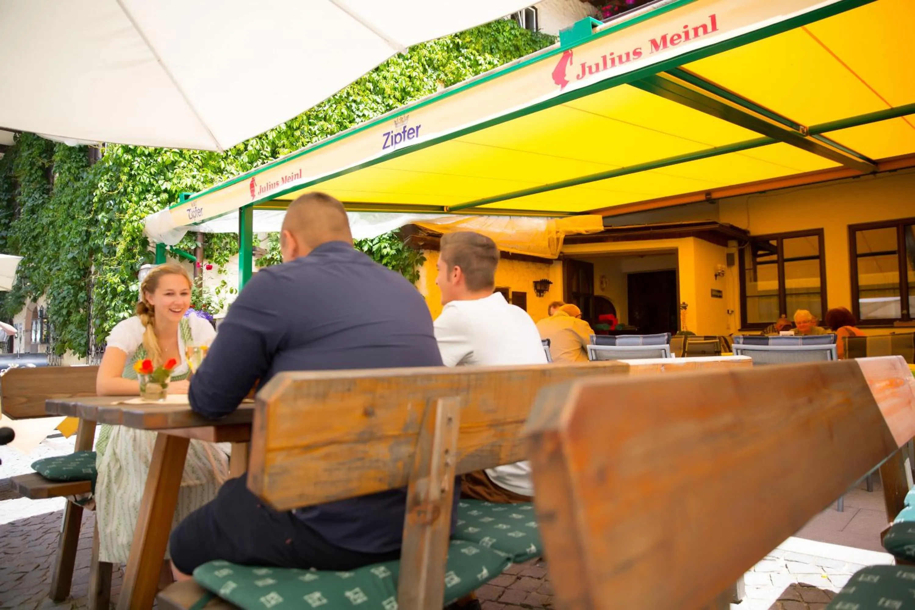 Restaurant/places to eat in Hotel Moserwirt