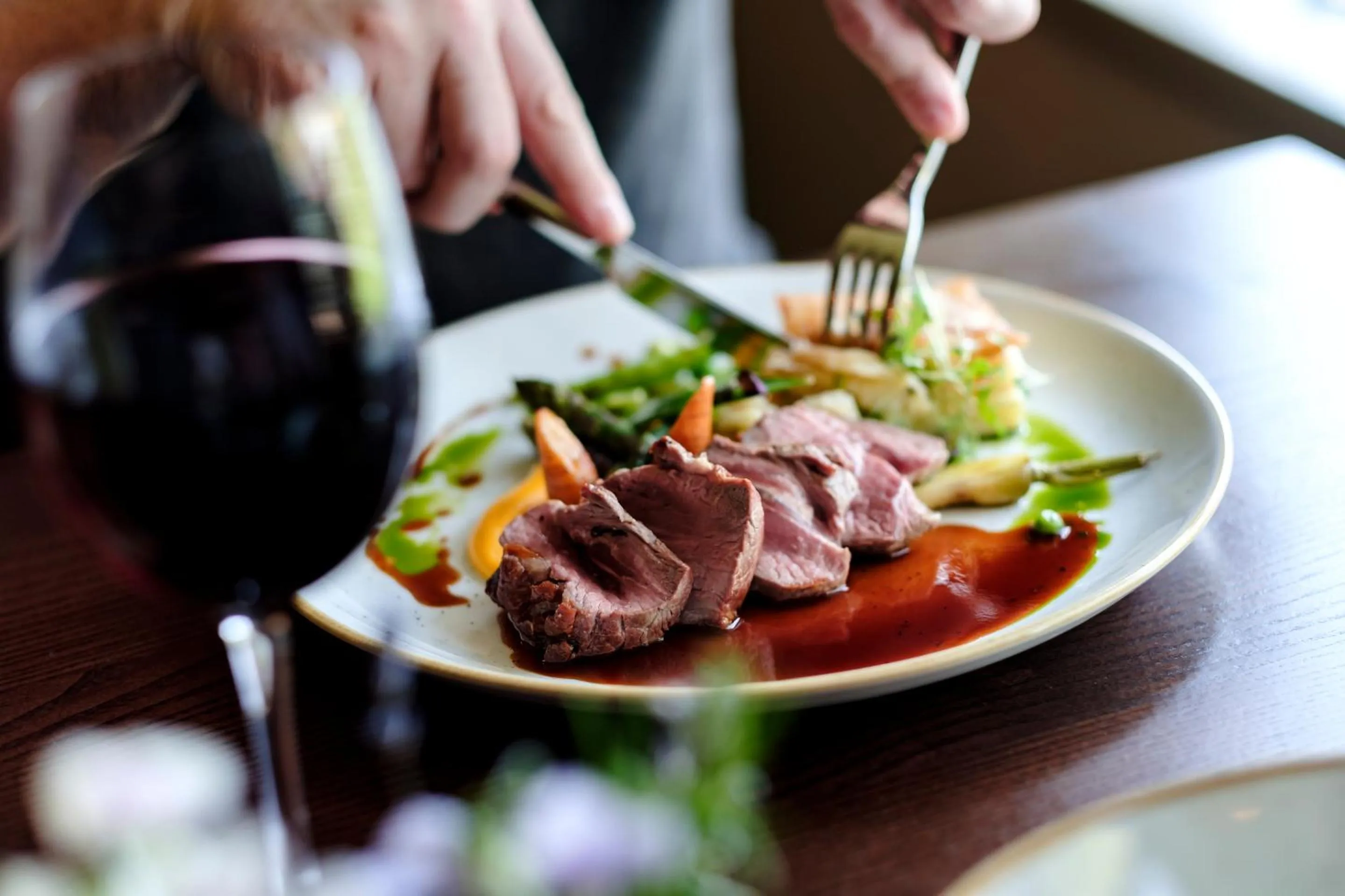 Food and drinks in The Bower Inn