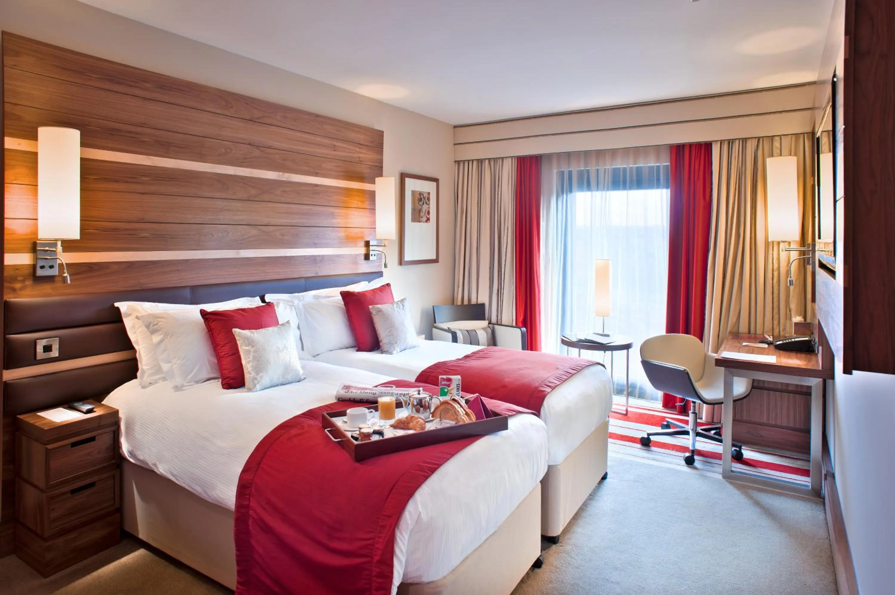 Photo of the whole room, Bed in Casa Hotel