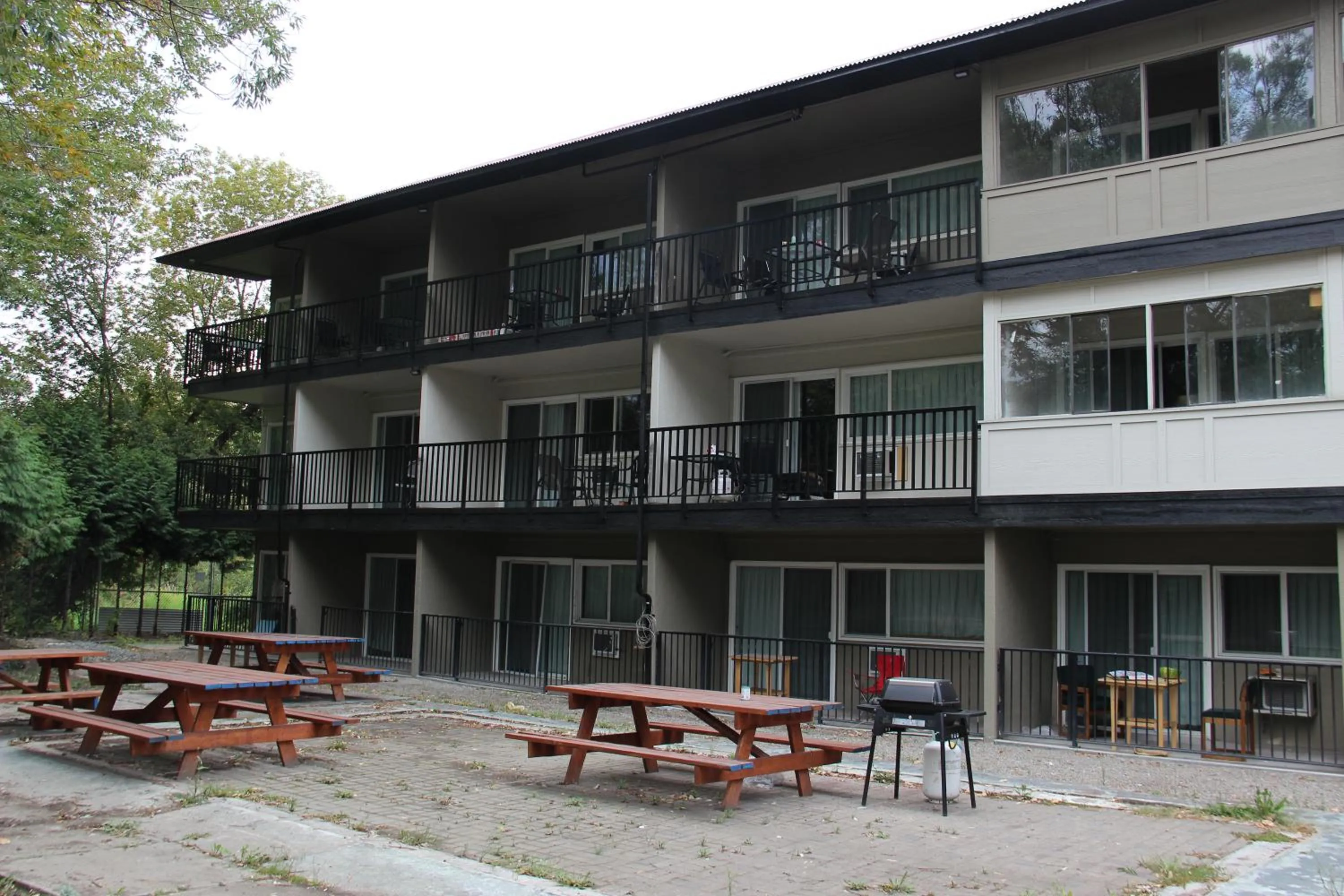 Okanagan Royal Park Inn by Elevate Rooms