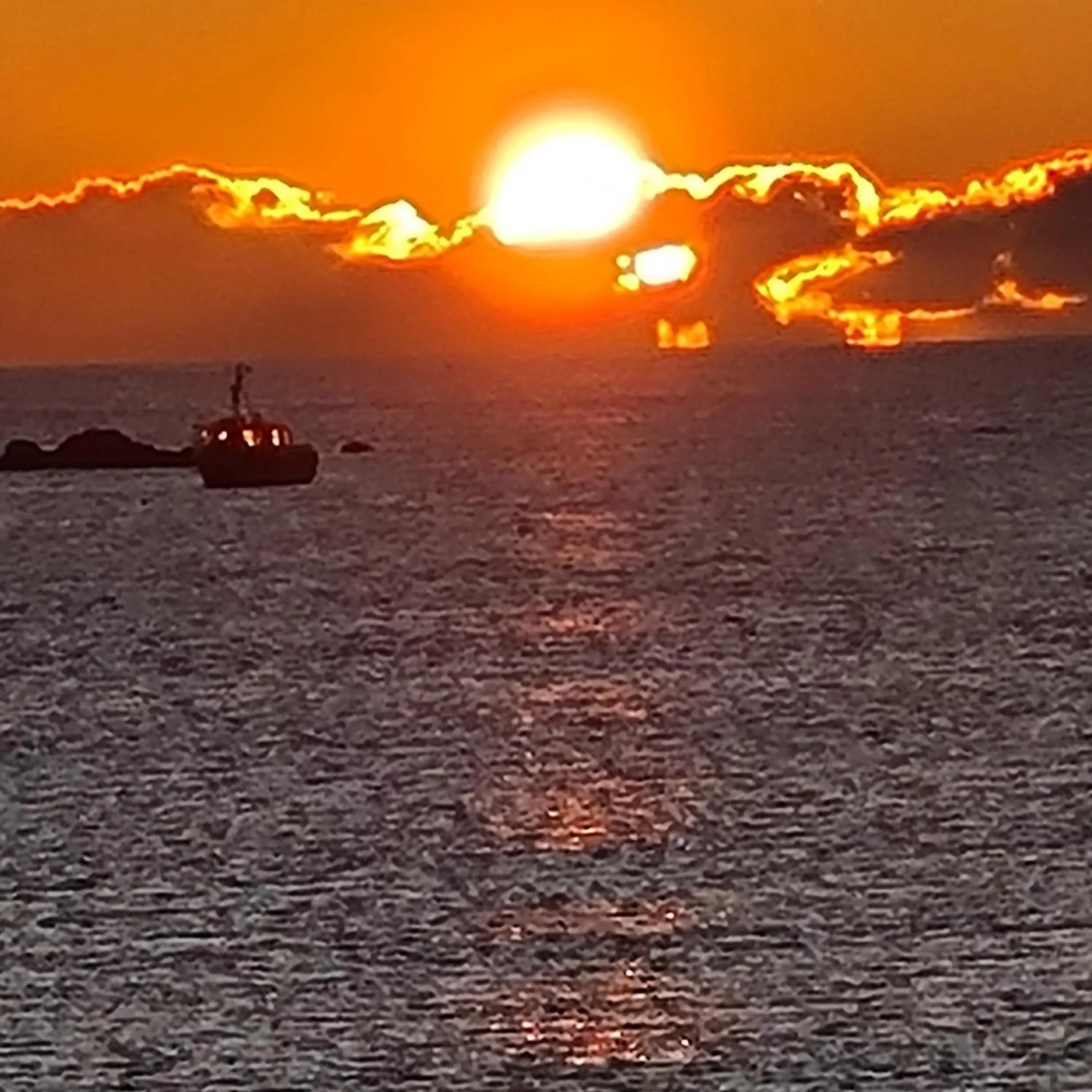 Sea view in The Anchor Inn Beachfront Motel
