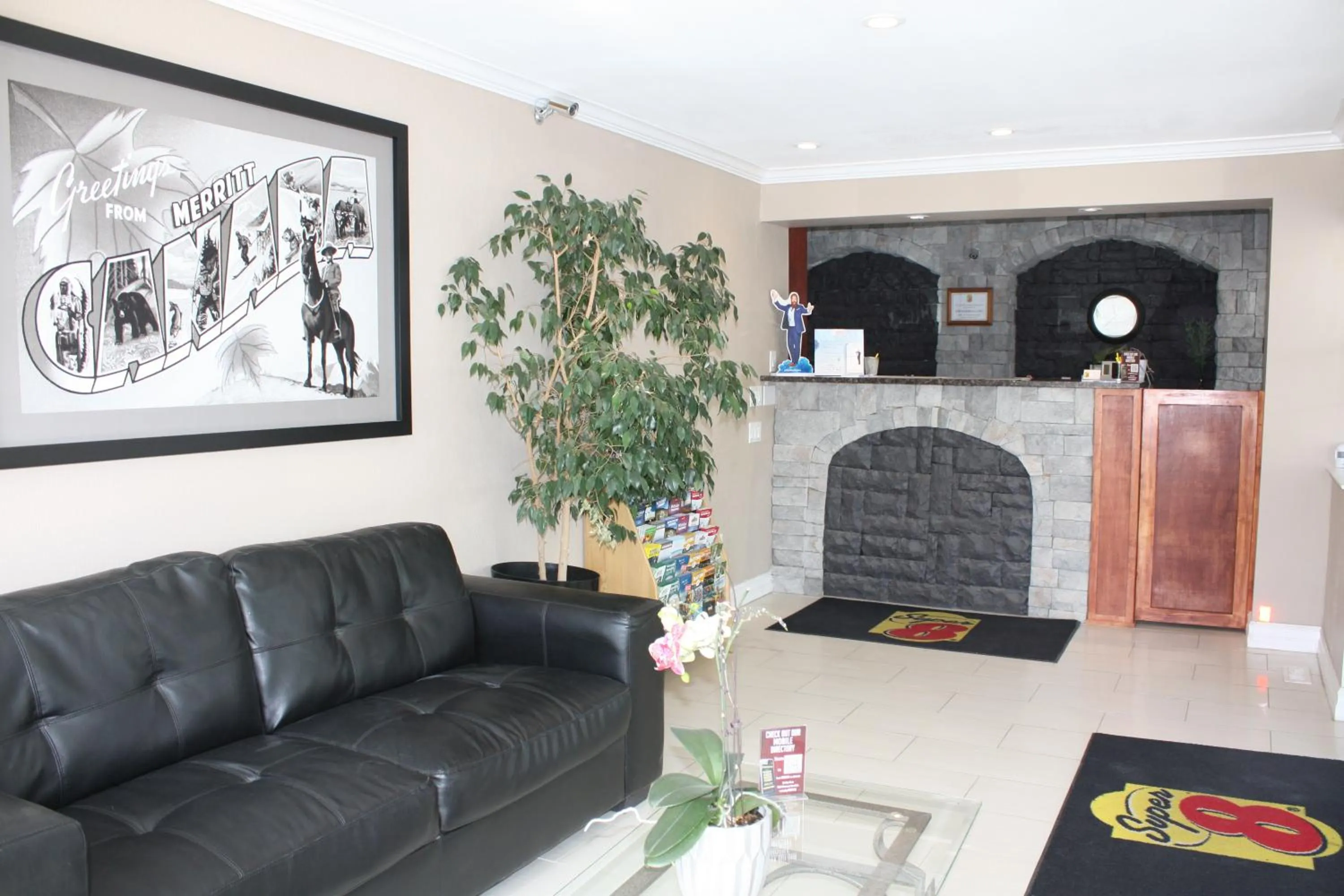 Lobby or reception in Sage Inn Merritt BC