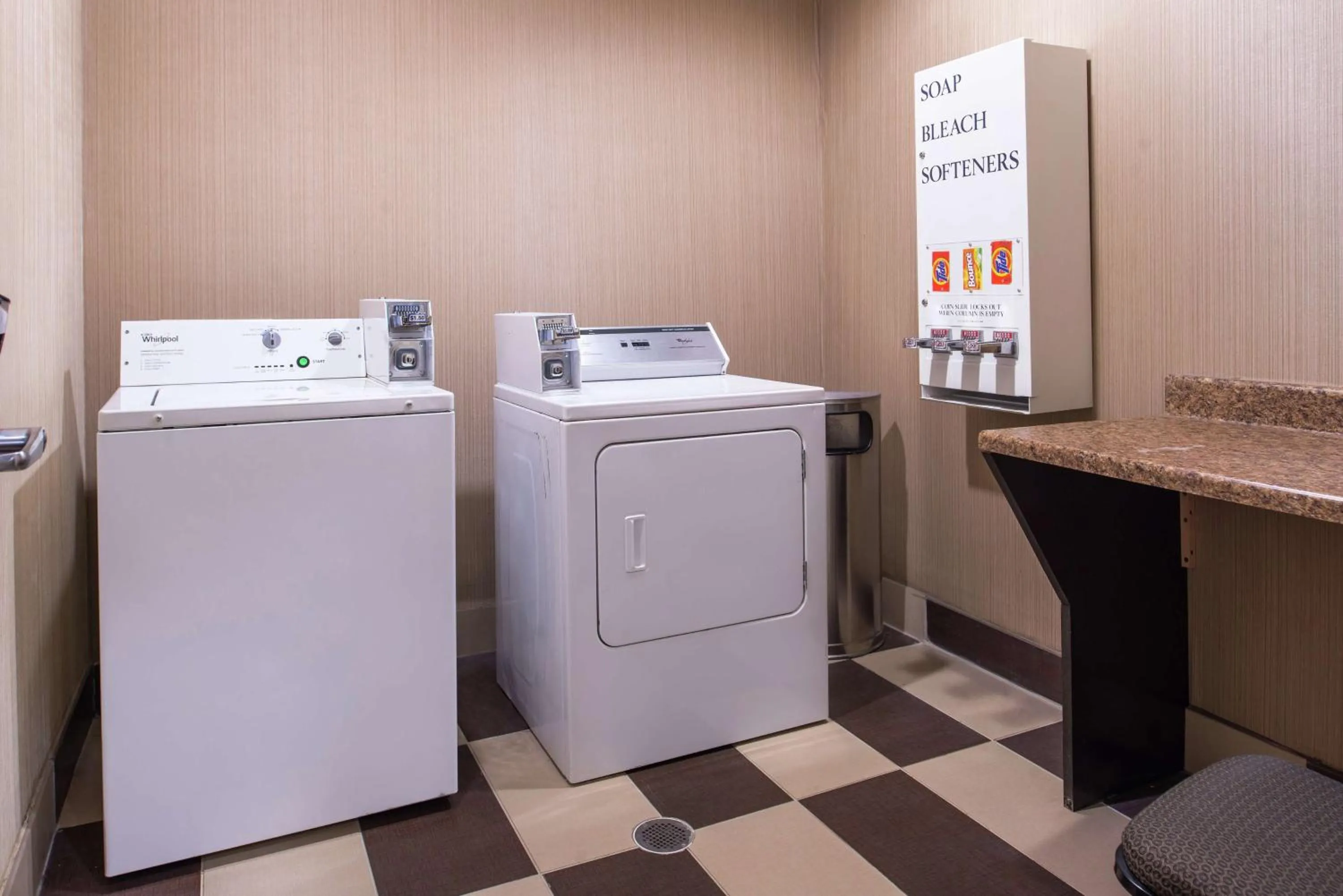 Property building in Hampton Inn & Suites Big Spring