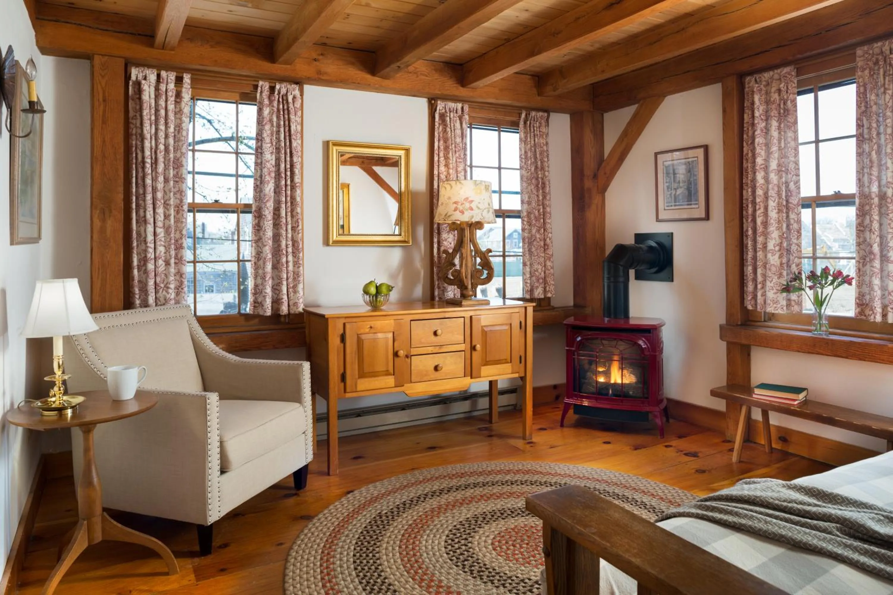 Seven Sea Street Inn
