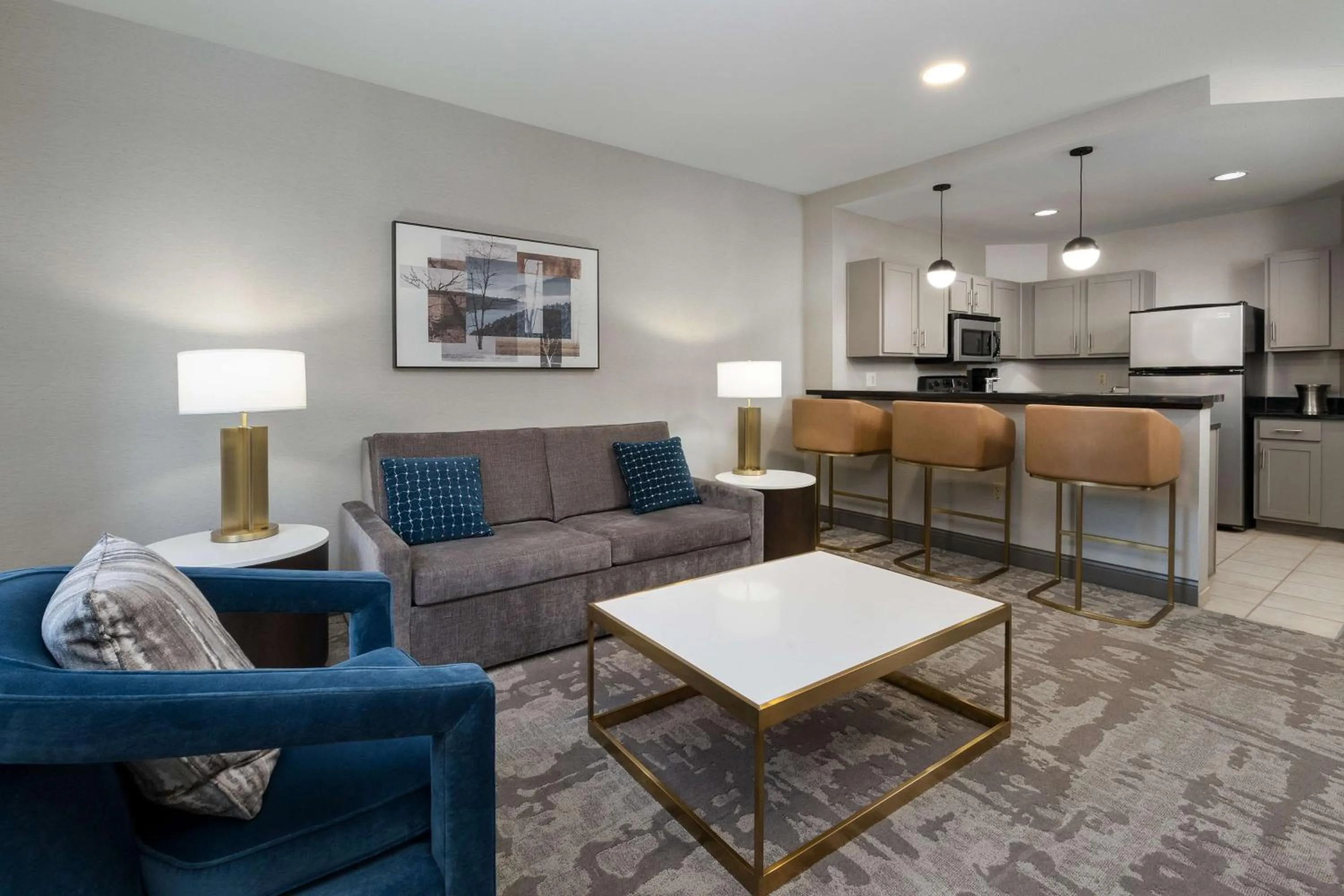 Living room in Hilton Promenade Branson Landing