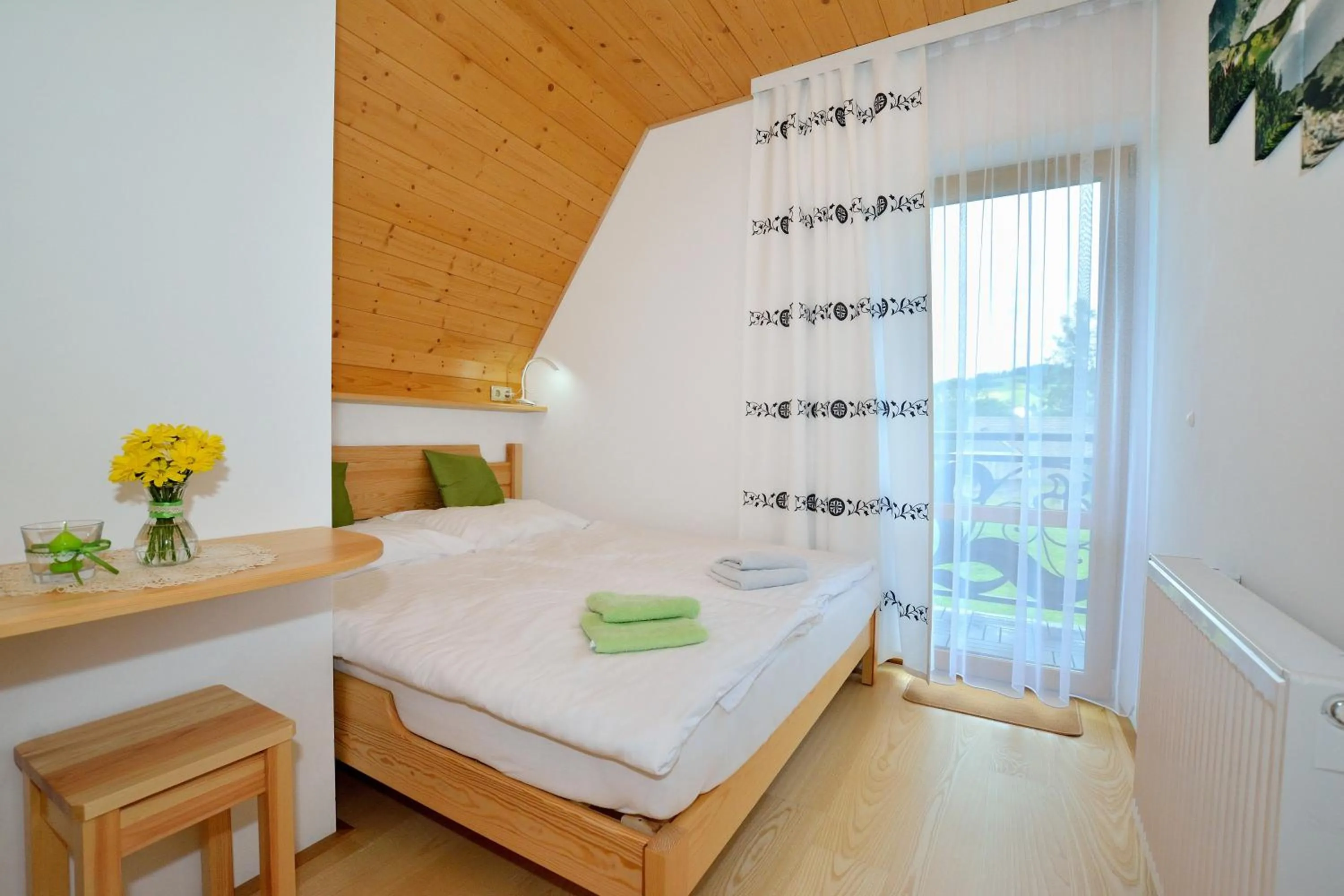 Balcony/Terrace, Bed in Toporowe Domki w Chochołowskiej