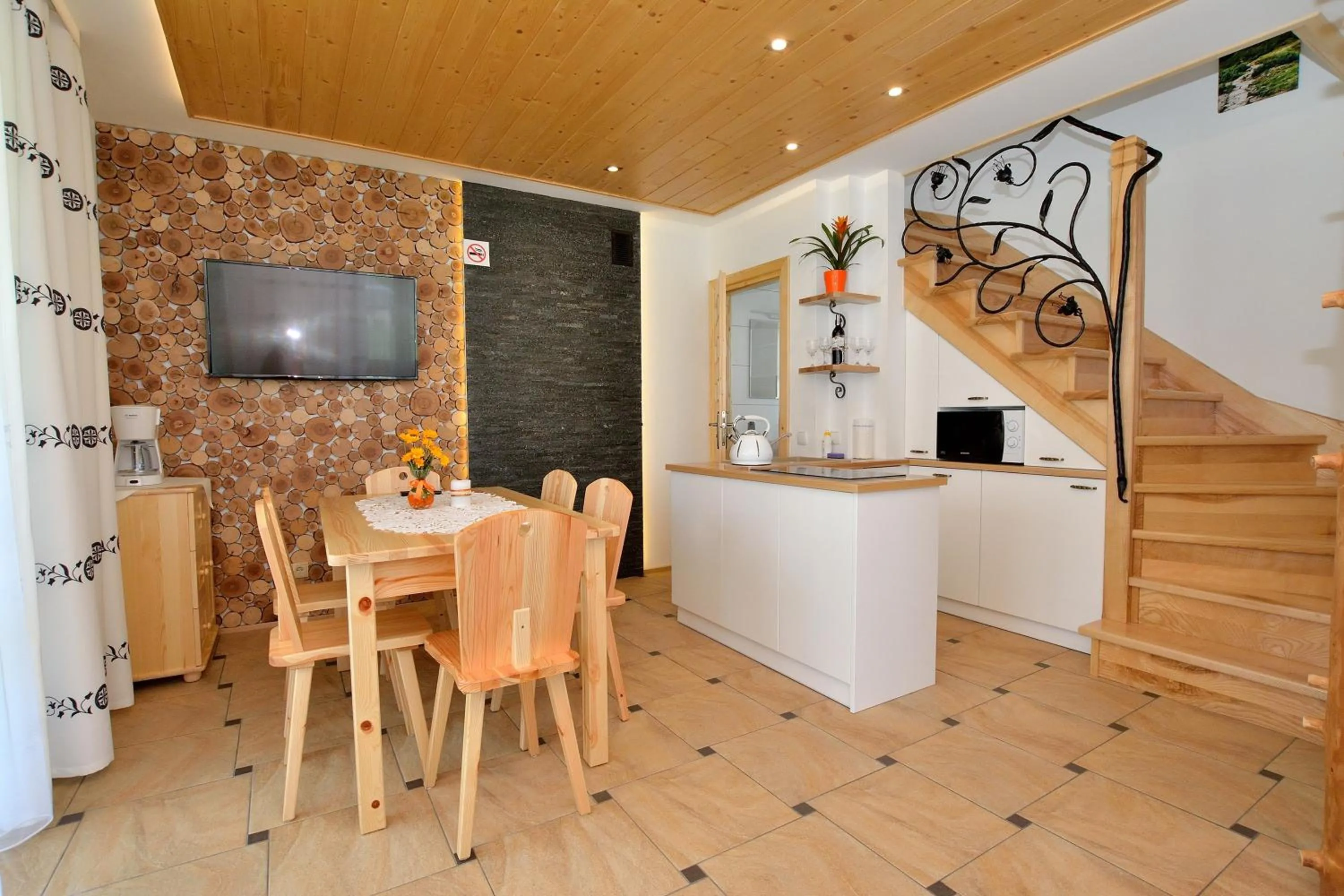 Kitchen or kitchenette in Toporowe Domki w Chochołowskiej