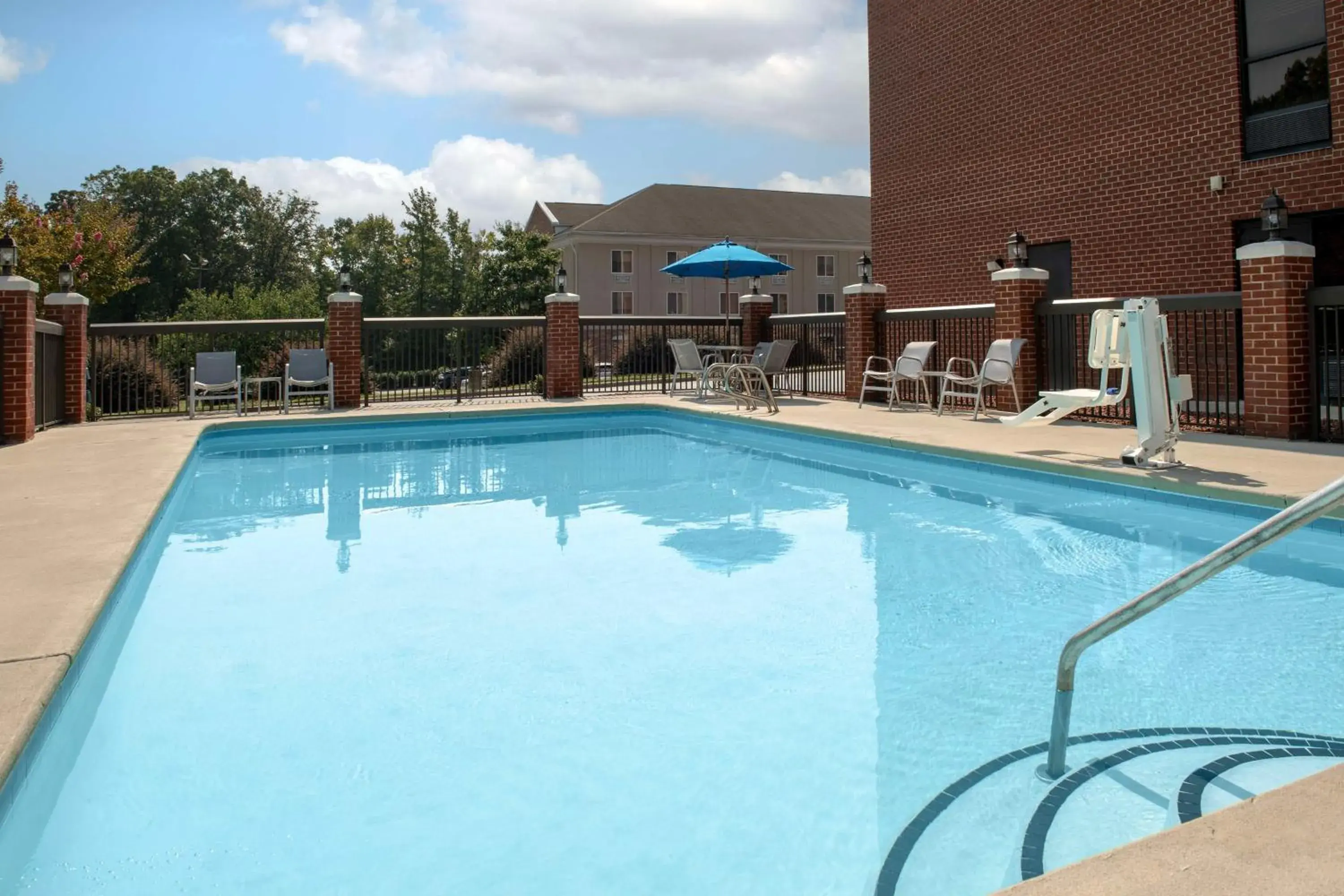 Pool view in Hampton Inn High Point Pool view in Hampton Inn High Point