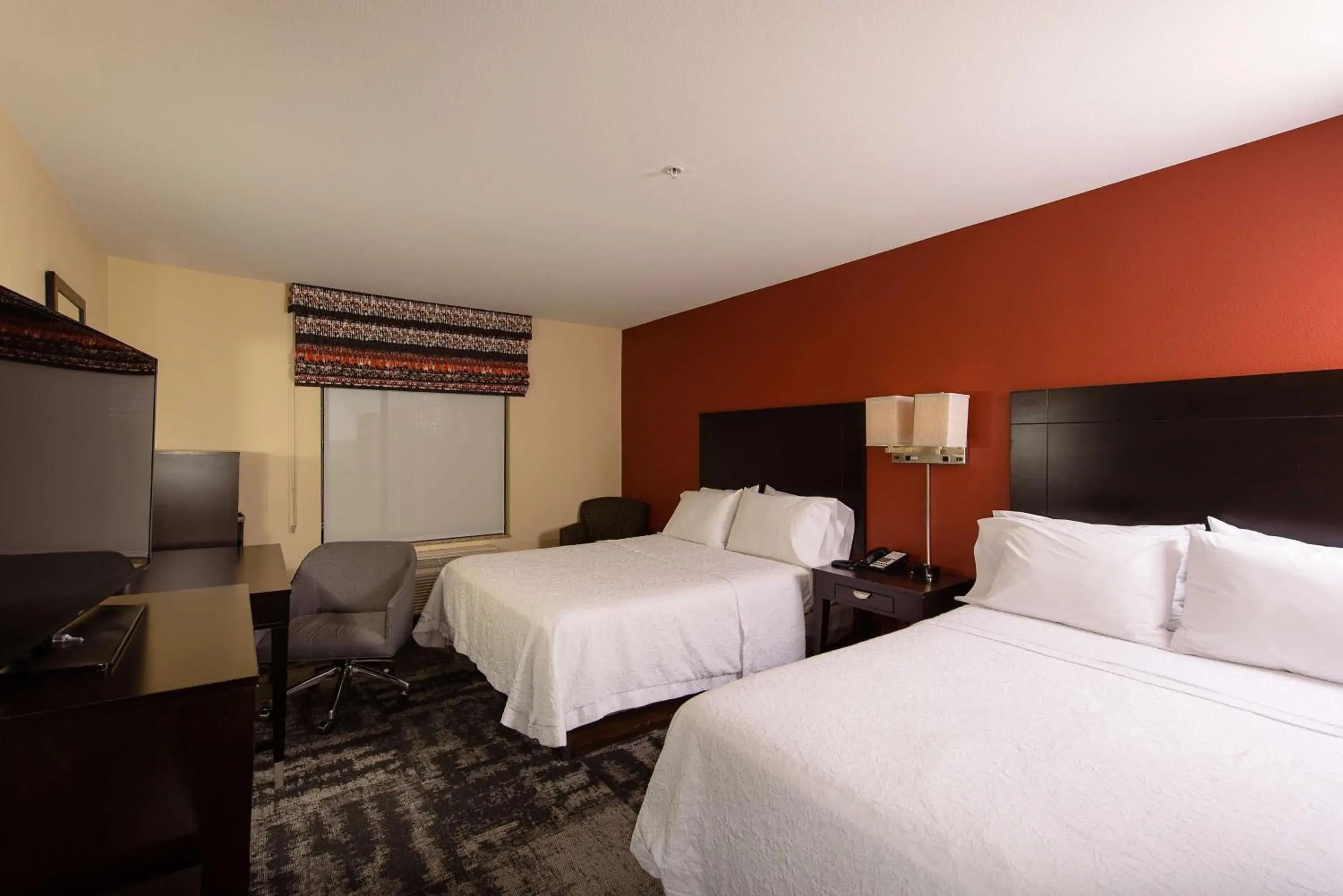 Queen Room with Two Queen Beds - Non-Smoking in Hampton Inn & Suites Phoenix Chandler Fashion Center Queen Room with Two Queen Beds - Non-Smoking in Hampton Inn & Suites Phoenix Chandler Fashion Center