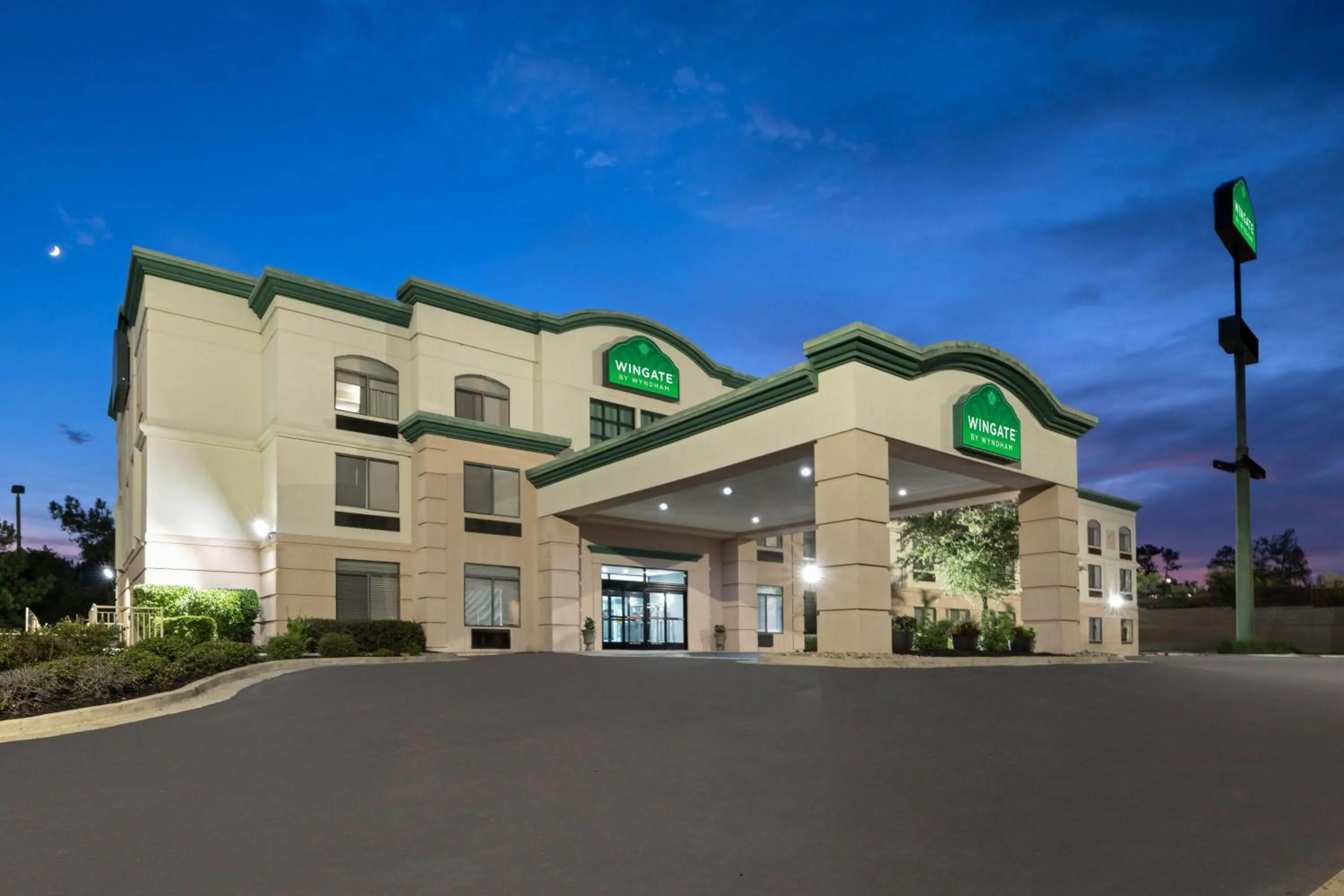 Property building in Wingate by Wyndham Augusta Fort Eisenhower