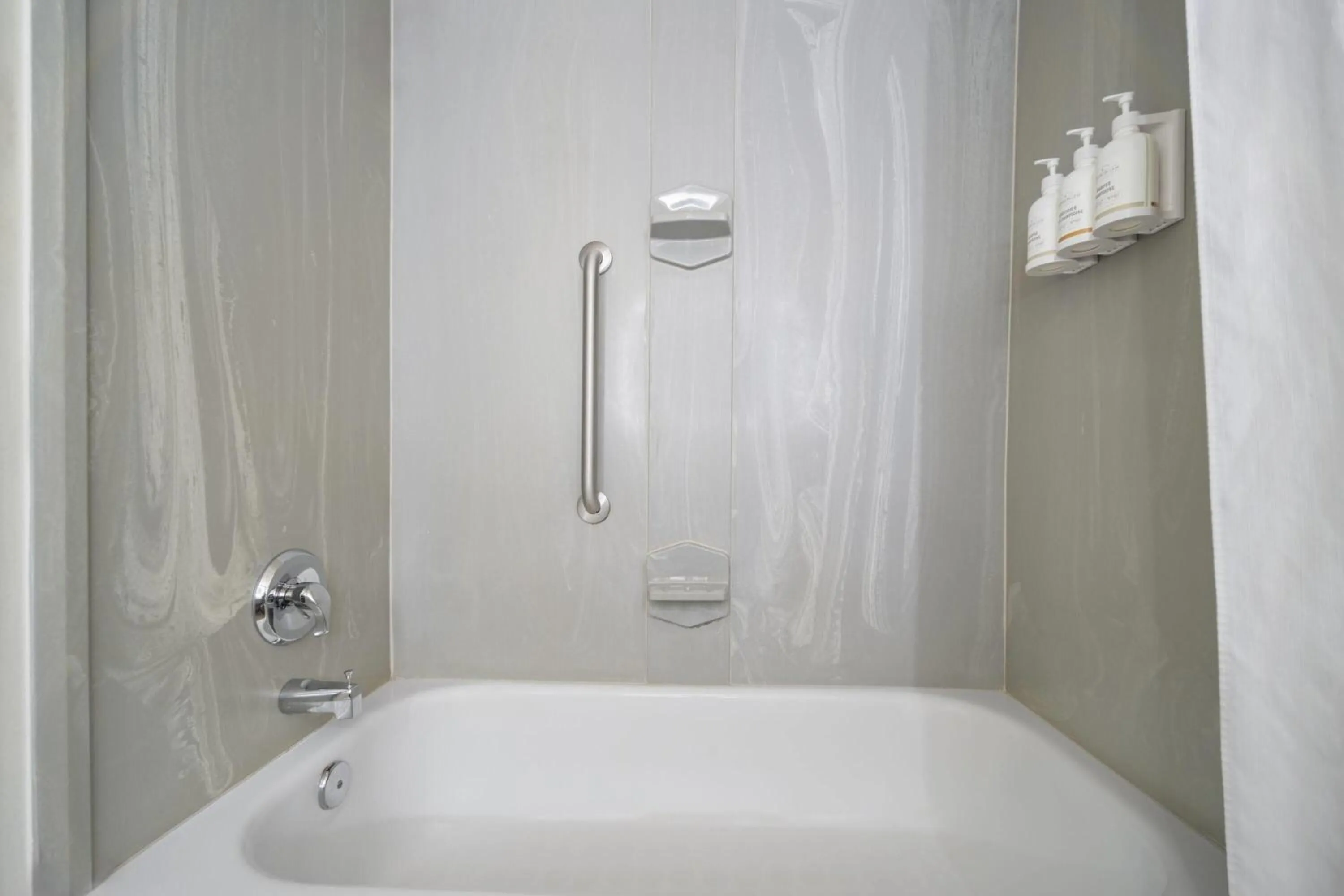 Bathroom in Wingate by Wyndham Augusta Fort Eisenhower