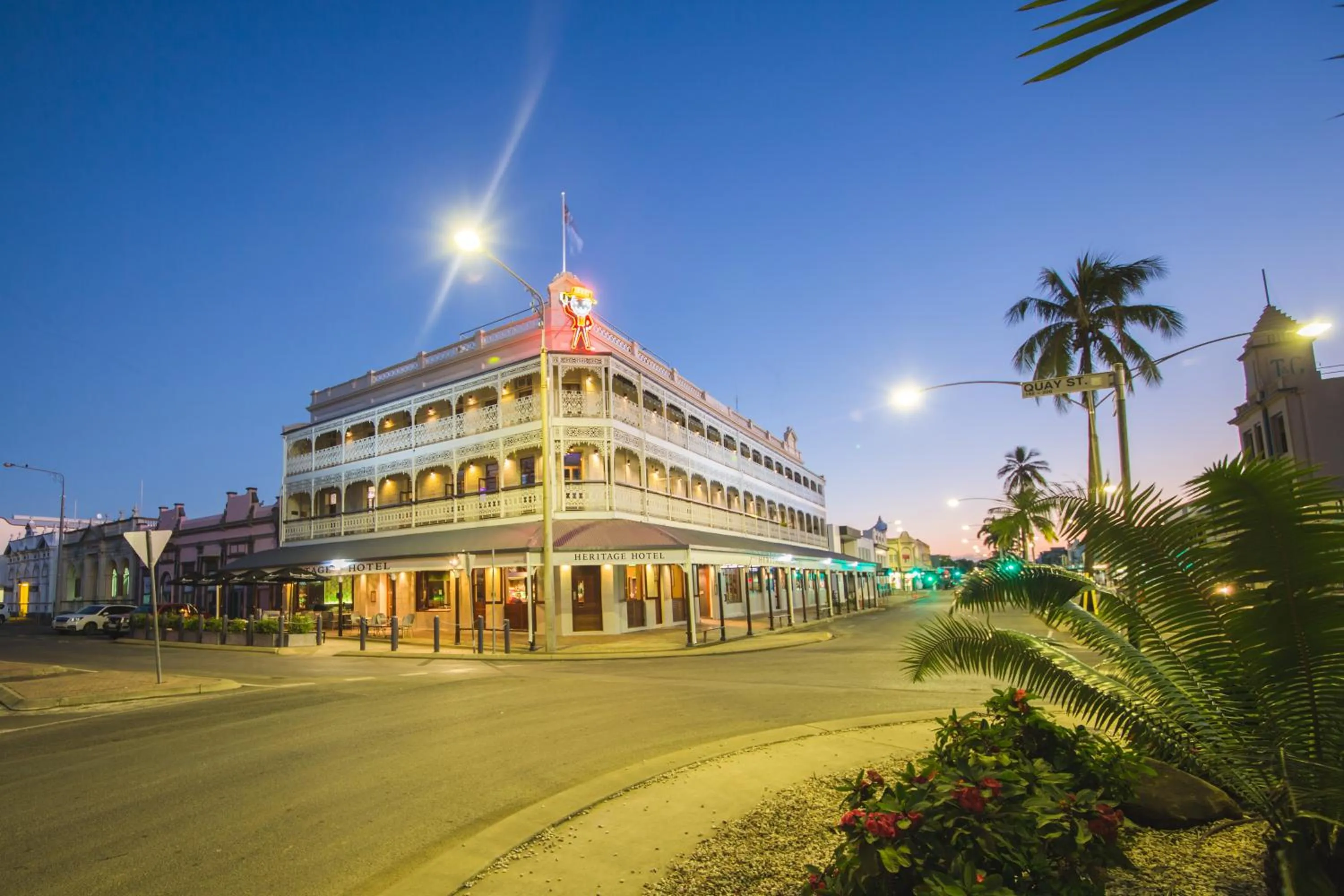 Facade/entrance in Heritage Hotel Rockhampton