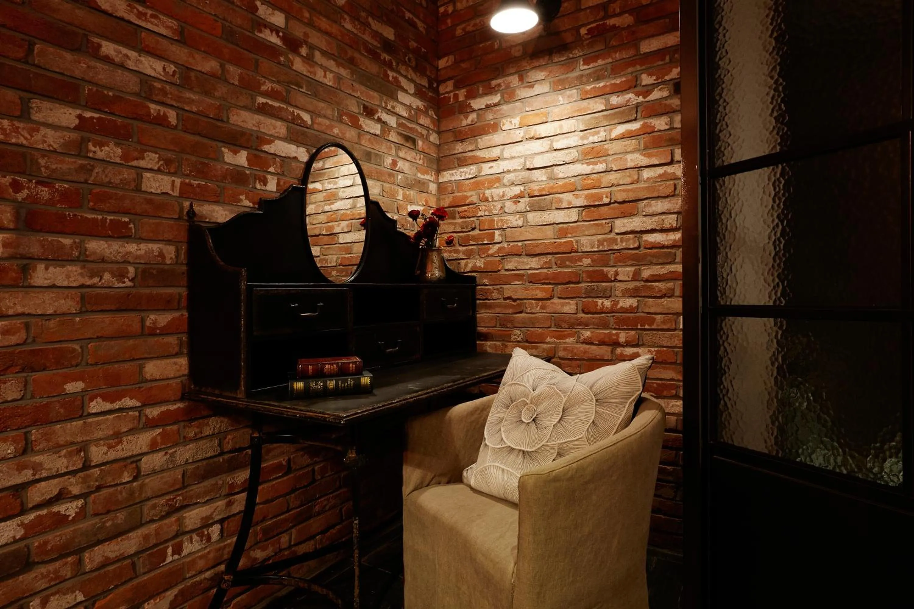 Seating area in Roseto Hotel