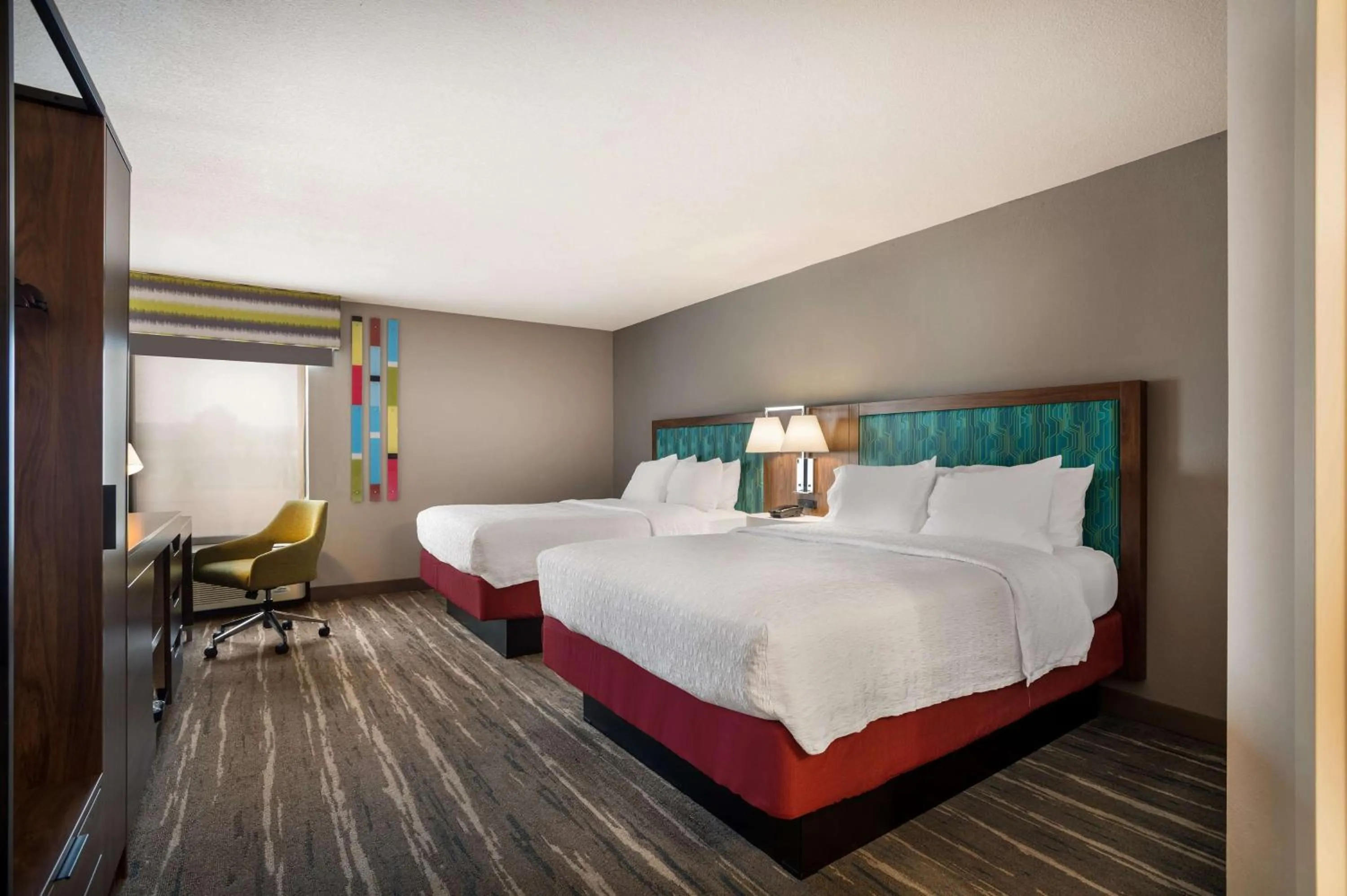 Bed in Hampton Inn Gadsden