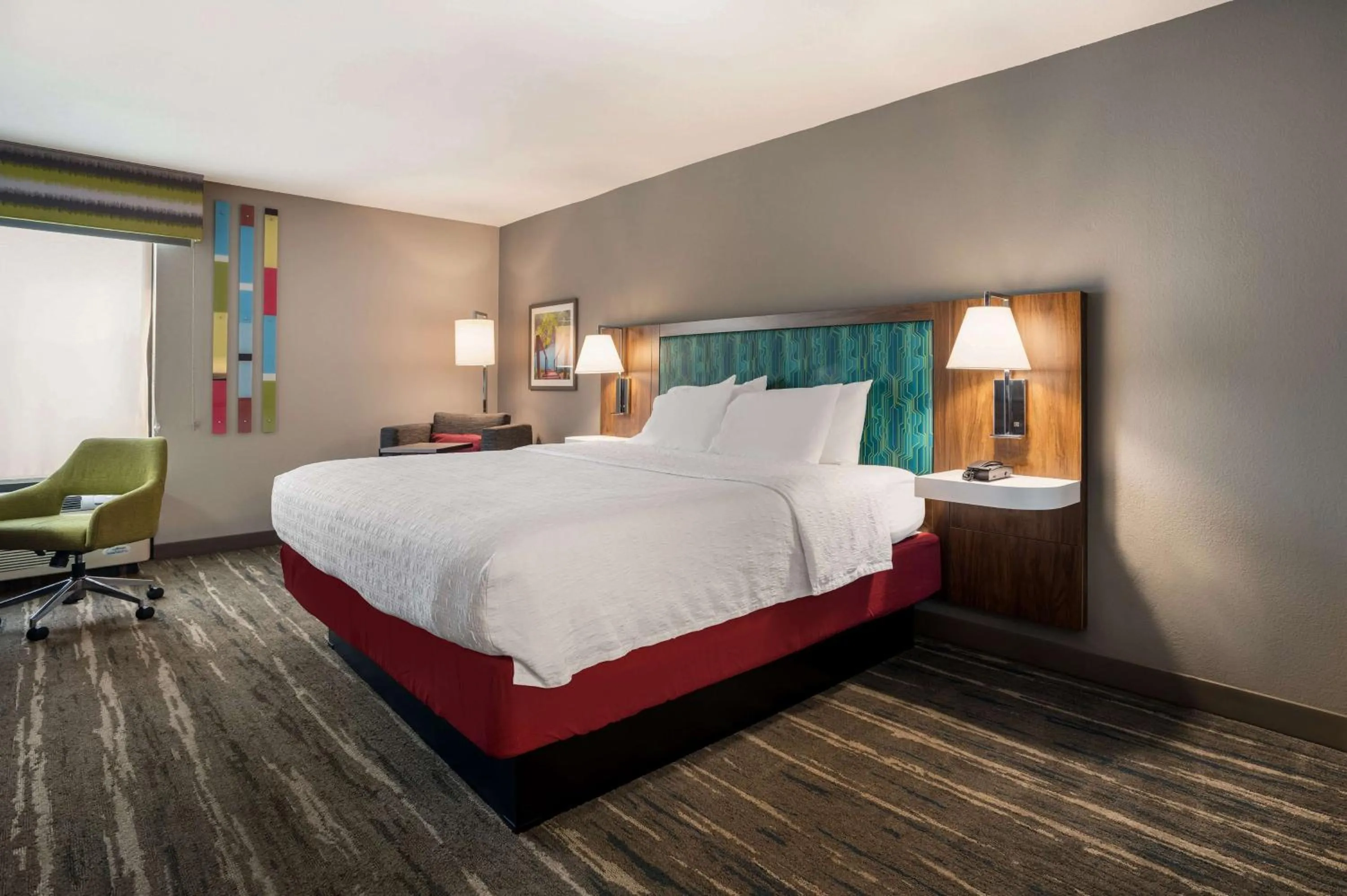 Bed in Hampton Inn Gadsden