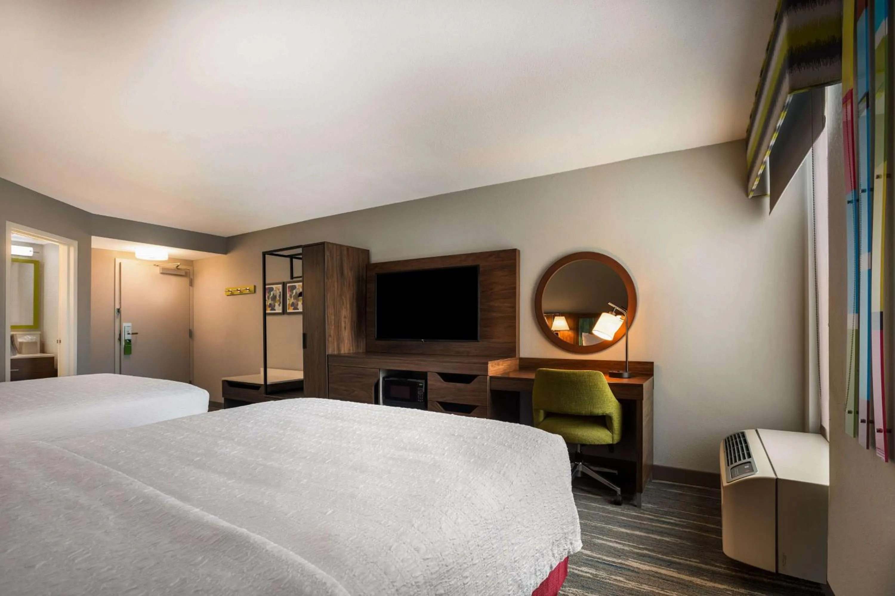 Bedroom, Bed in Hampton Inn Gadsden