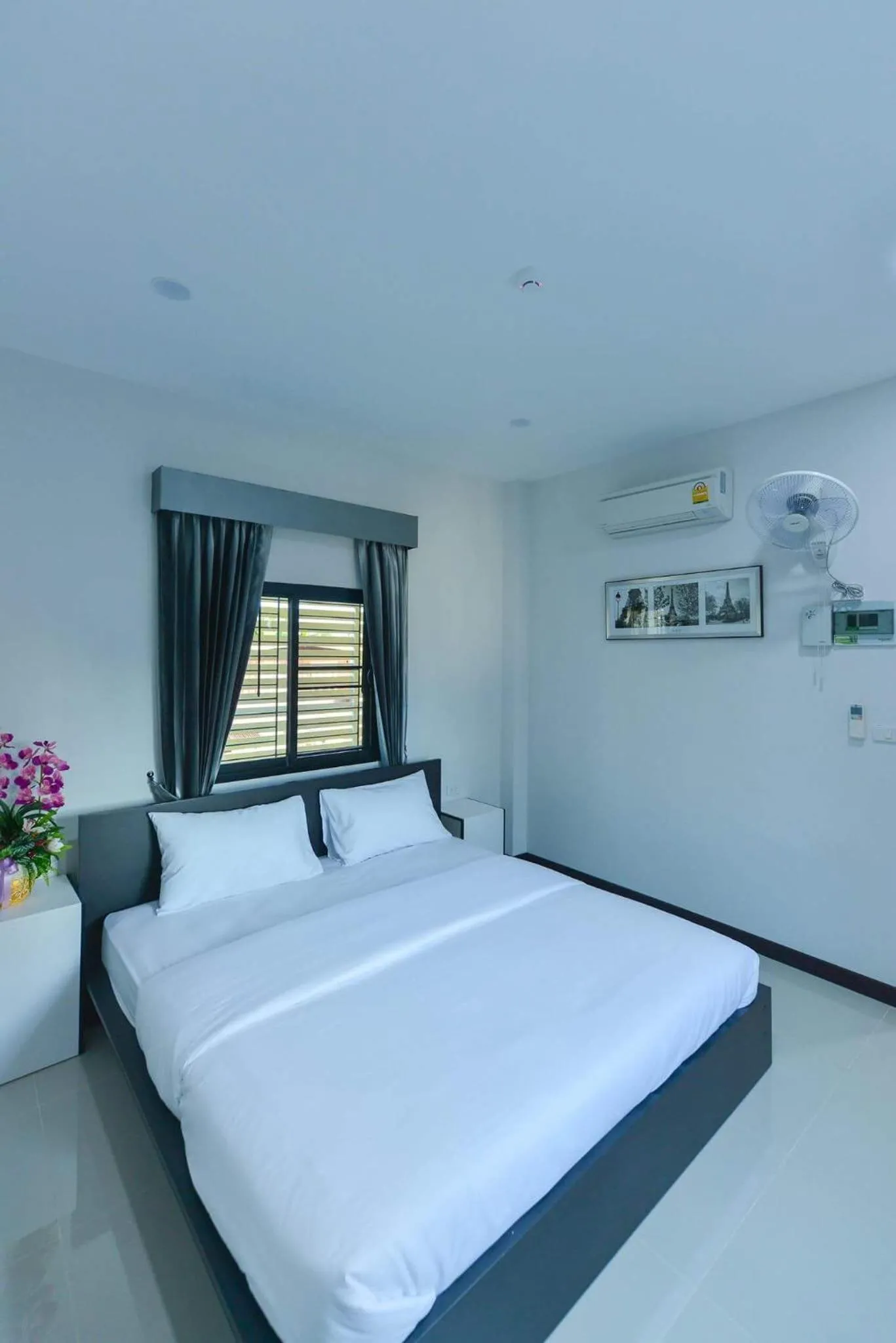 Bed in Jarat Mansion
