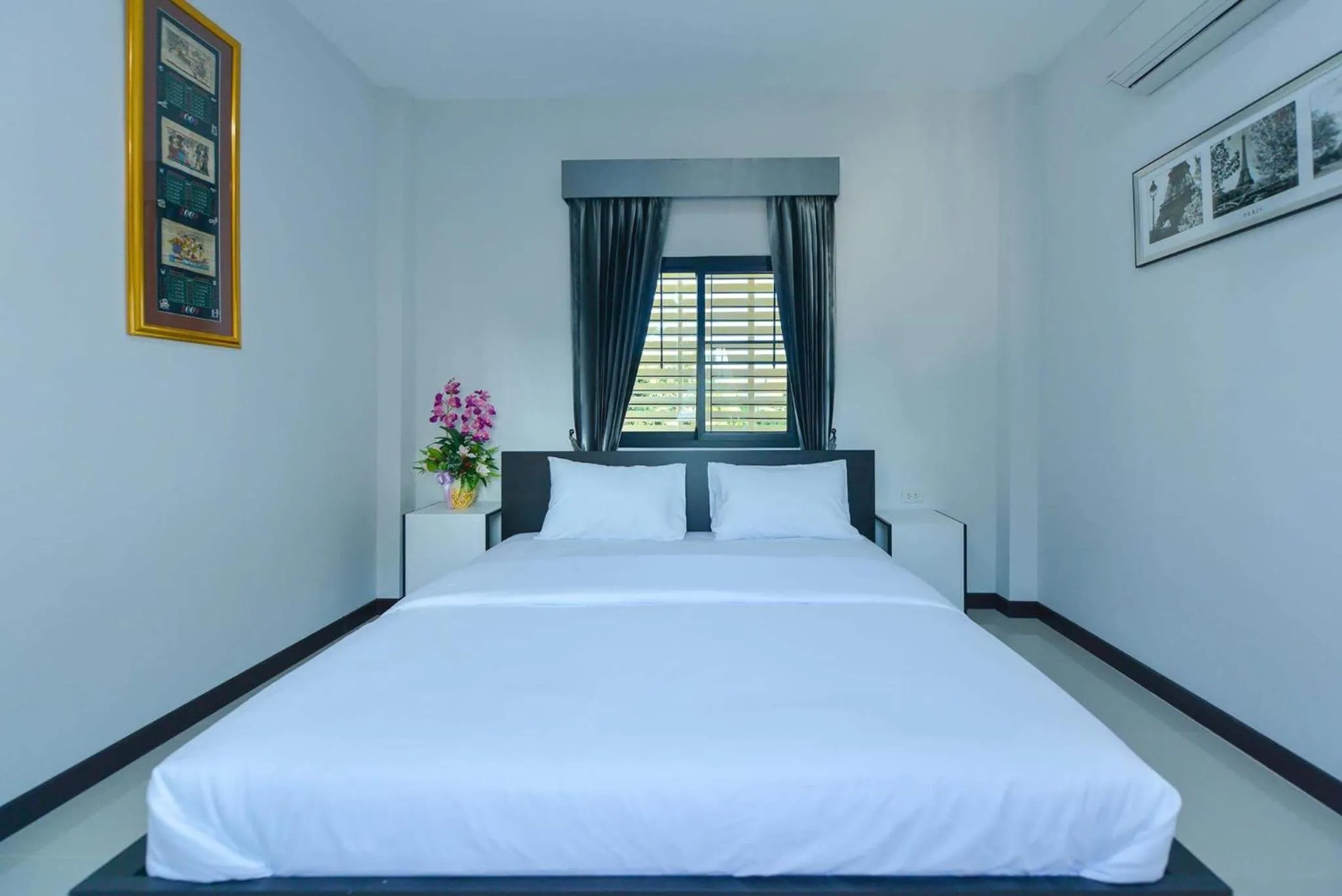 Bed in Jarat Mansion