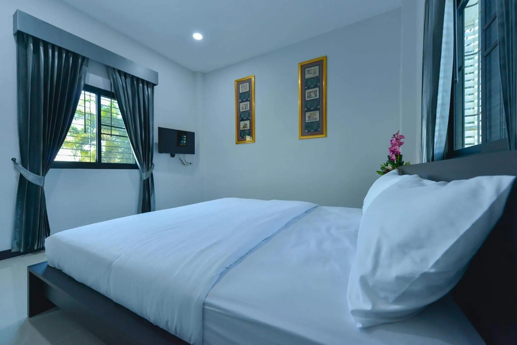 Bed in Jarat Mansion