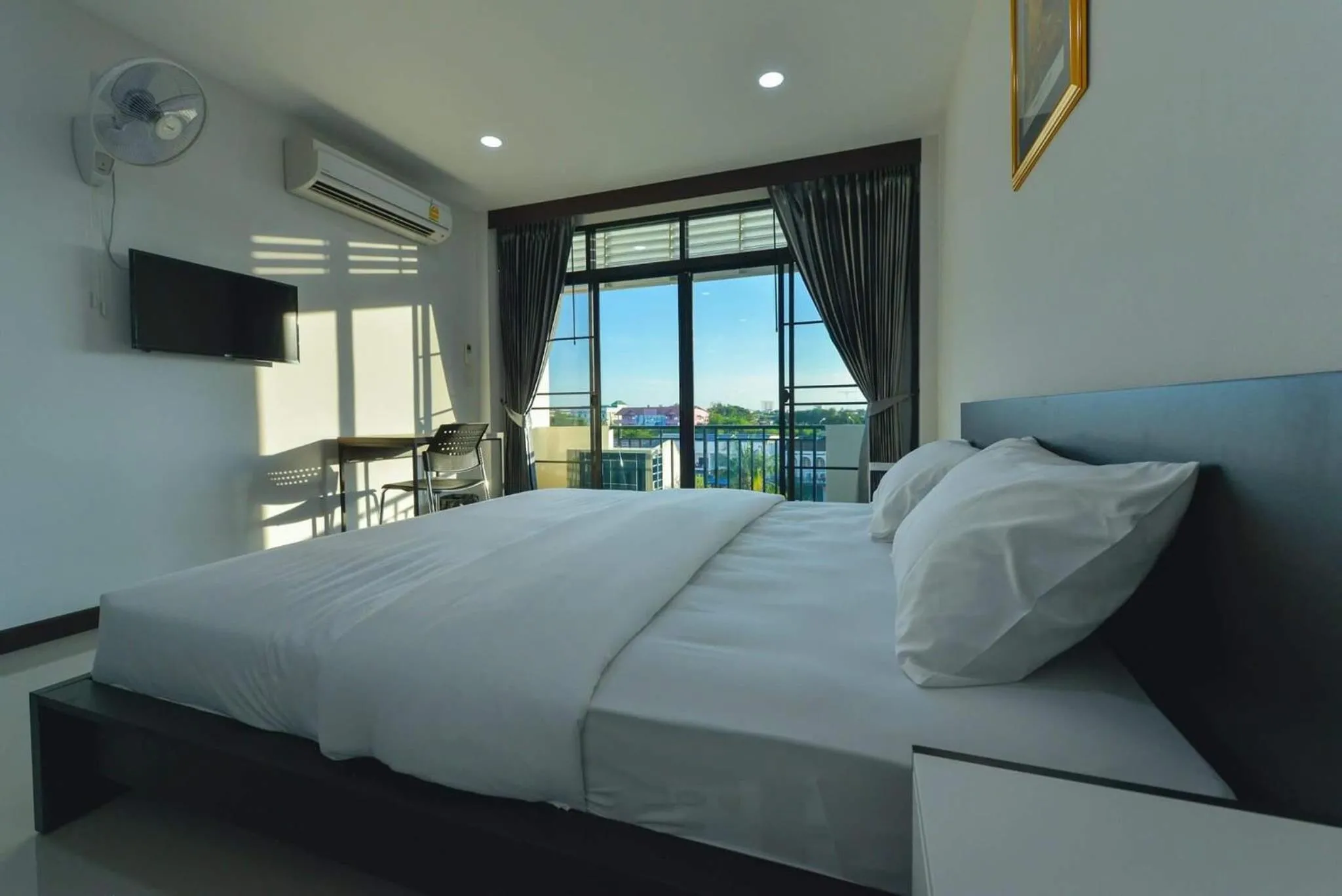 Bed in Jarat Mansion