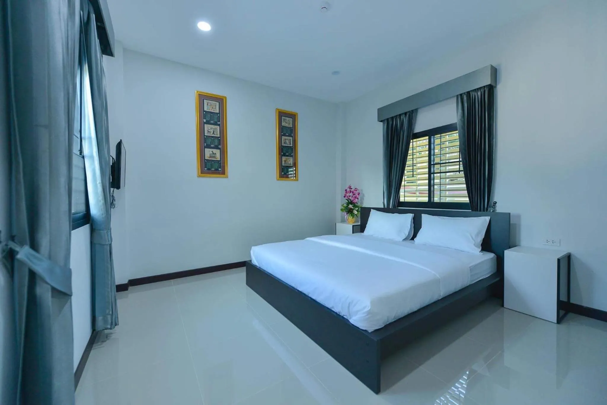 Bed in Jarat Mansion
