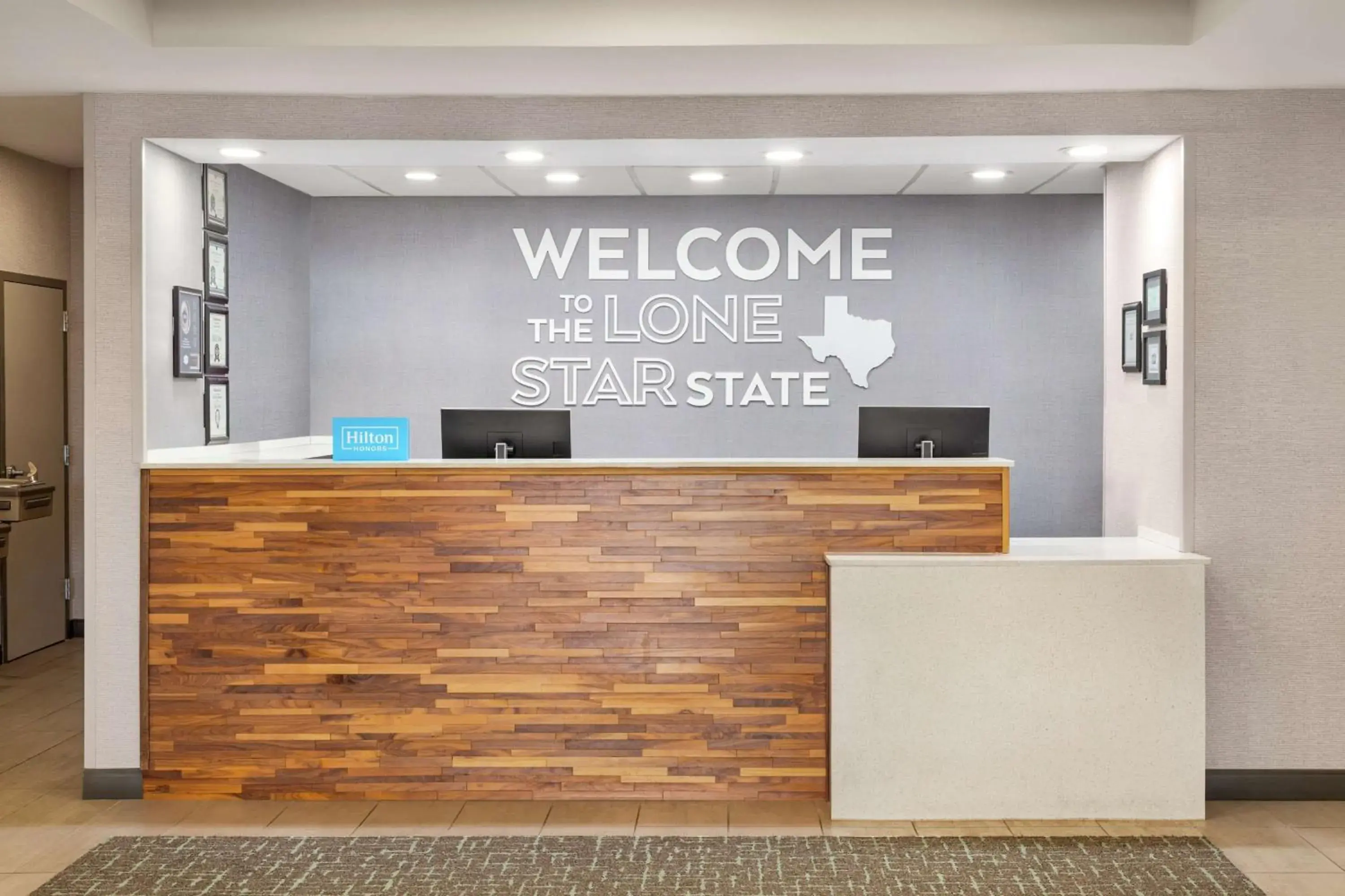 Lobby or reception in Hampton Inn Paris Lobby or reception in Hampton Inn Paris