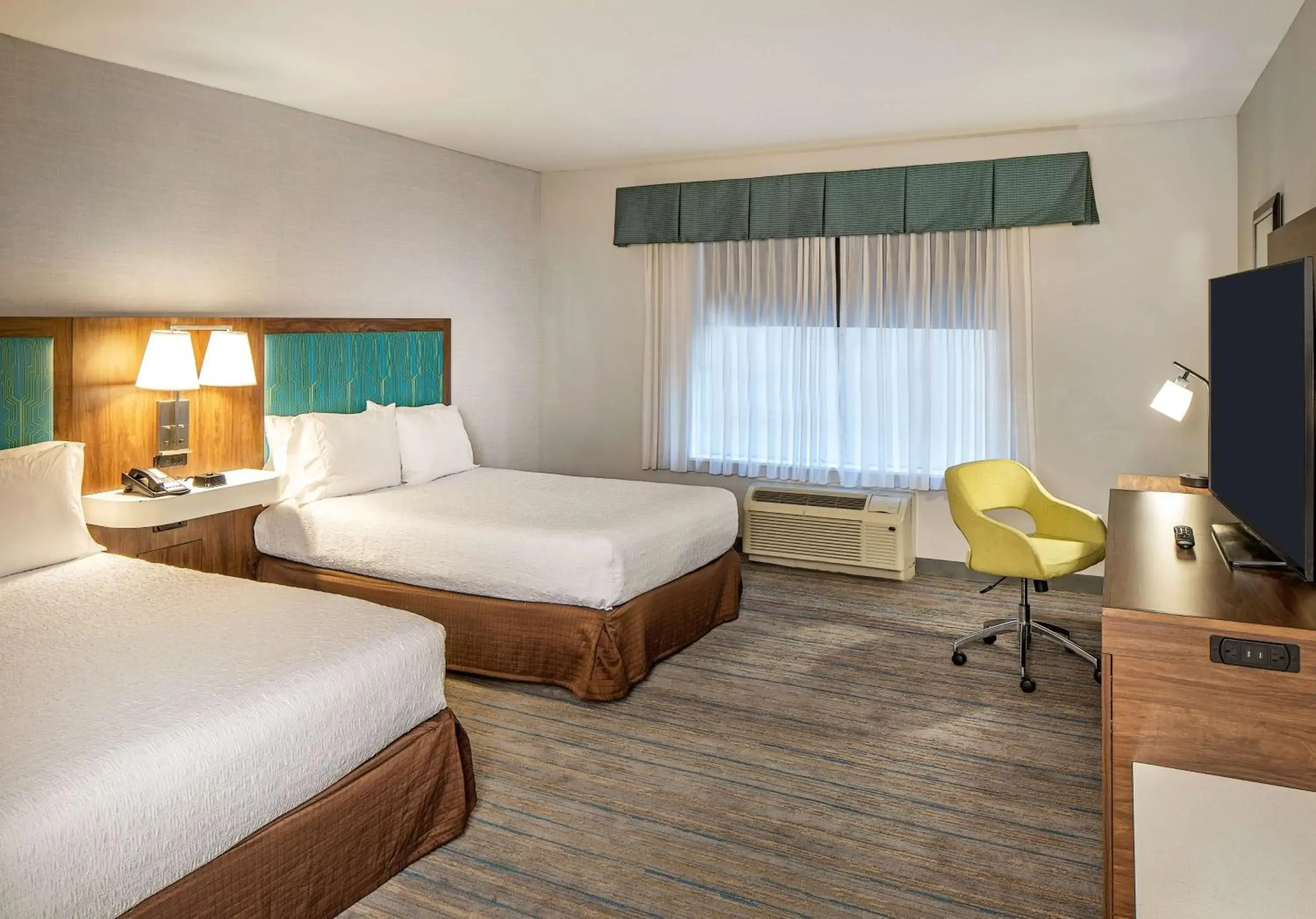 Queen Room with Two Queen Beds - Mobility and Hearing Access/Non-Smoking in Hampton Inn & Suites Omaha Southwest-La Vista Queen Room with Two Queen Beds - Mobility and Hearing Access/Non-Smoking in Hampton Inn & Suites Omaha Southwest-La Vista