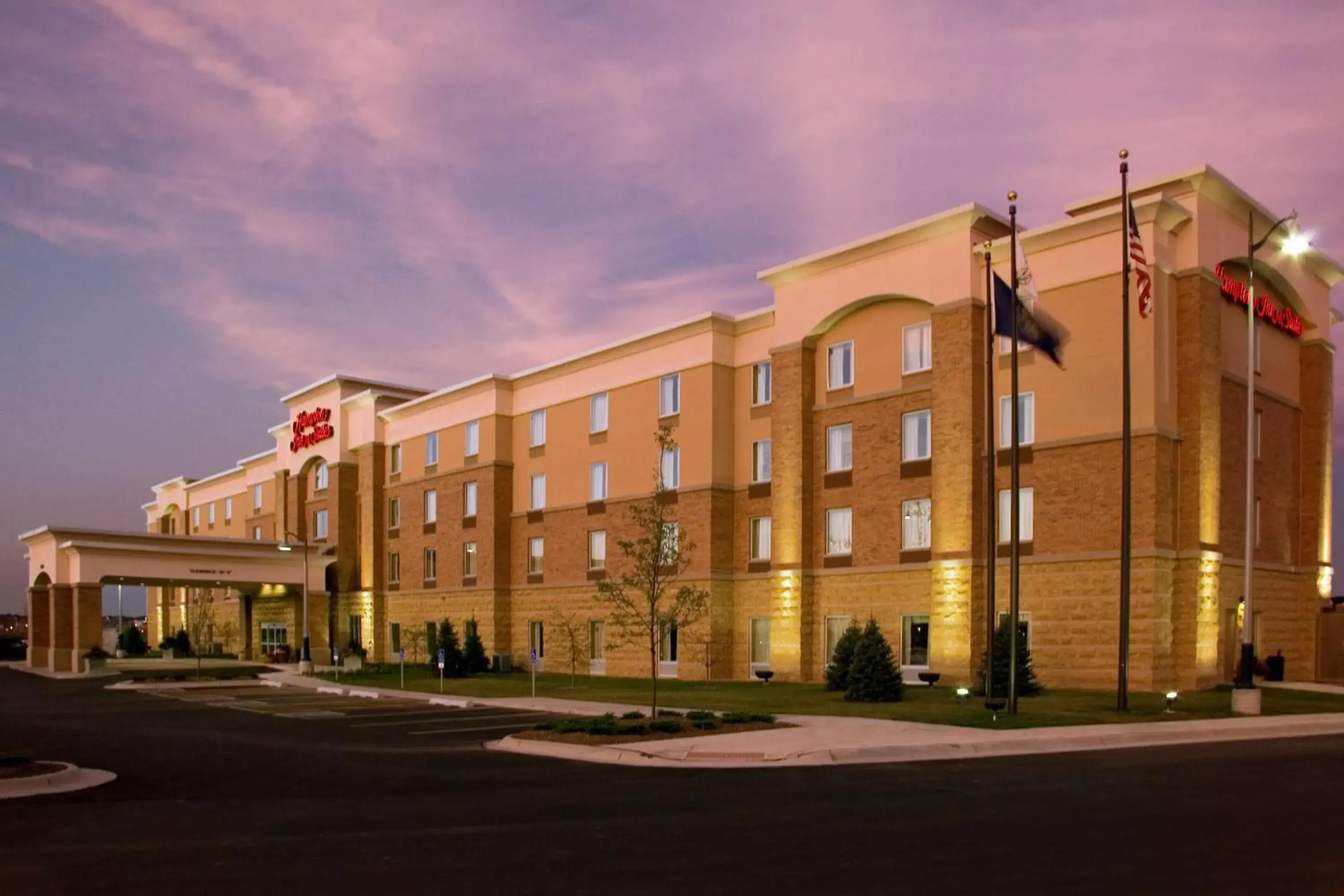 Property building in Hampton Inn & Suites Omaha Southwest-La Vista Property building in Hampton Inn & Suites Omaha Southwest-La Vista