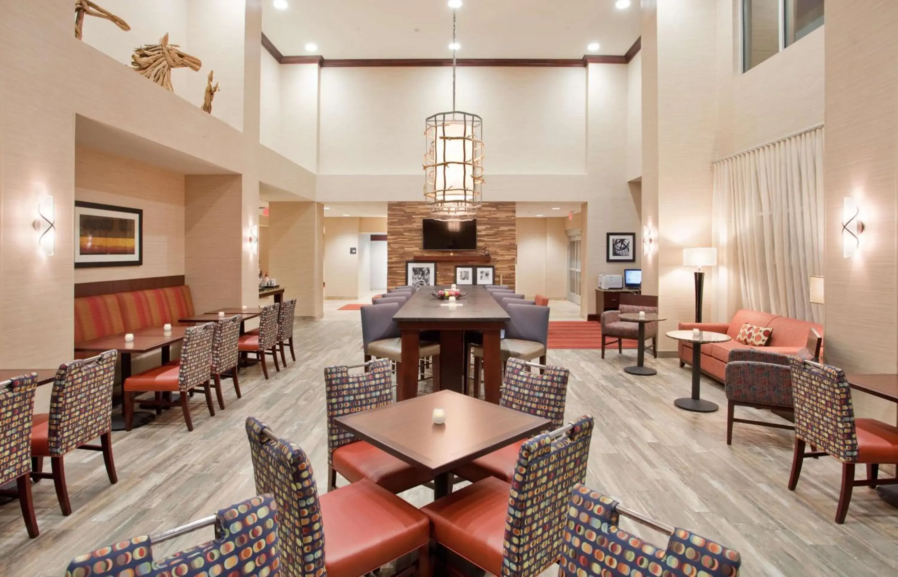 Restaurant/places to eat in Hampton Inn & Suites Omaha Southwest-La Vista Restaurant/places to eat in Hampton Inn & Suites Omaha Southwest-La Vista