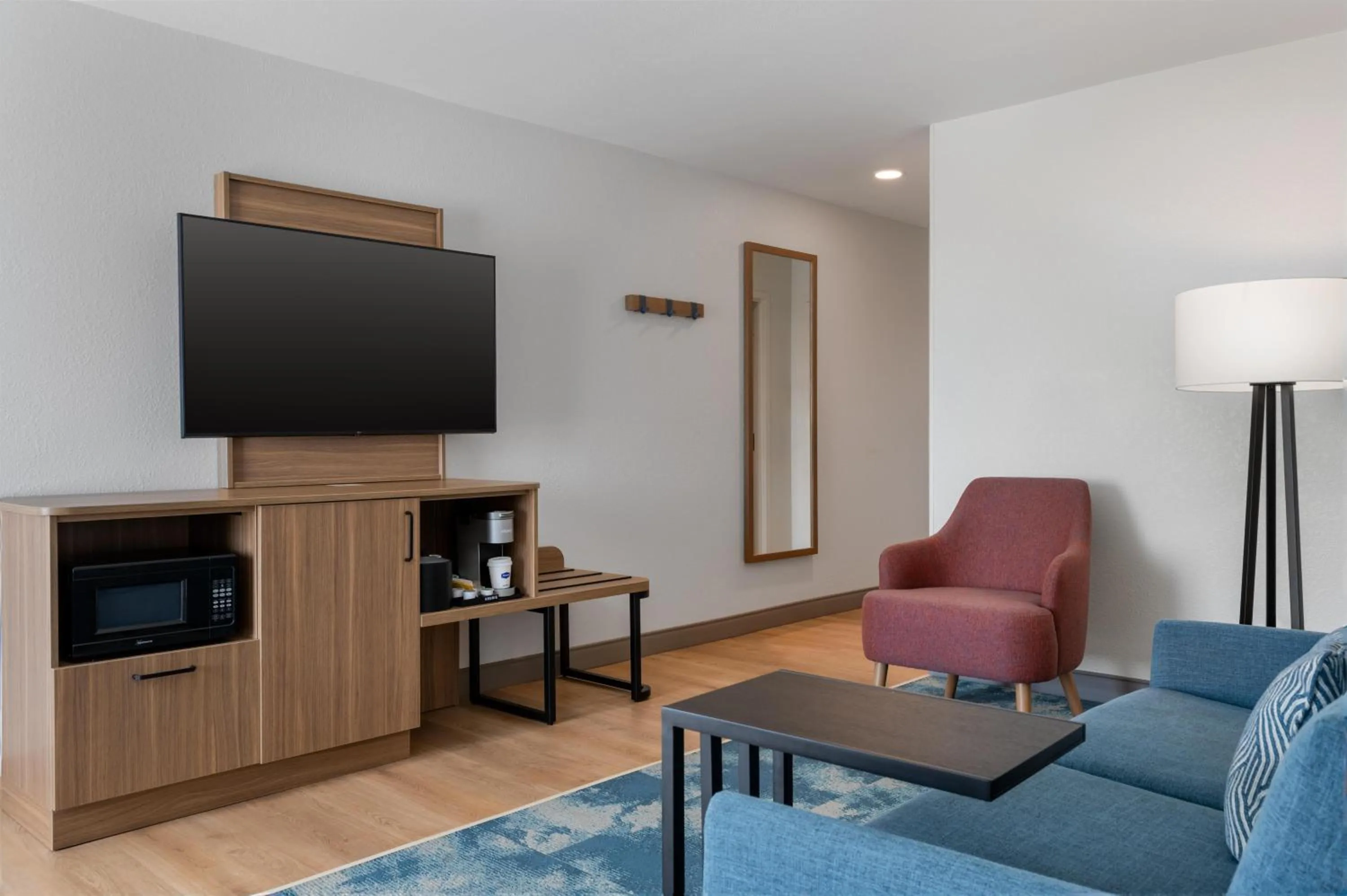 Living room in Hampton Inn Owensboro