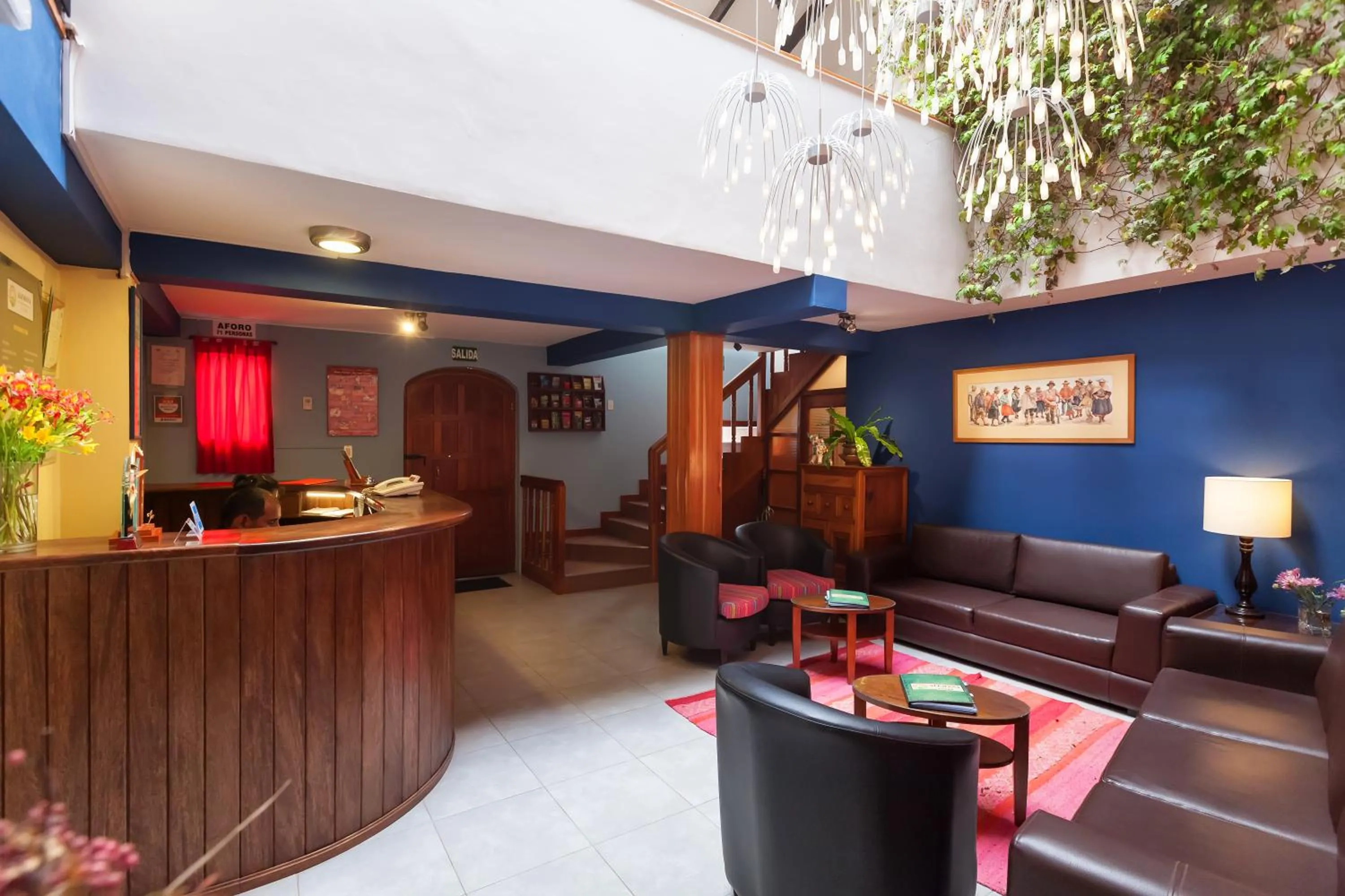 Lobby or reception in Eco-Hotel Pension Alemana