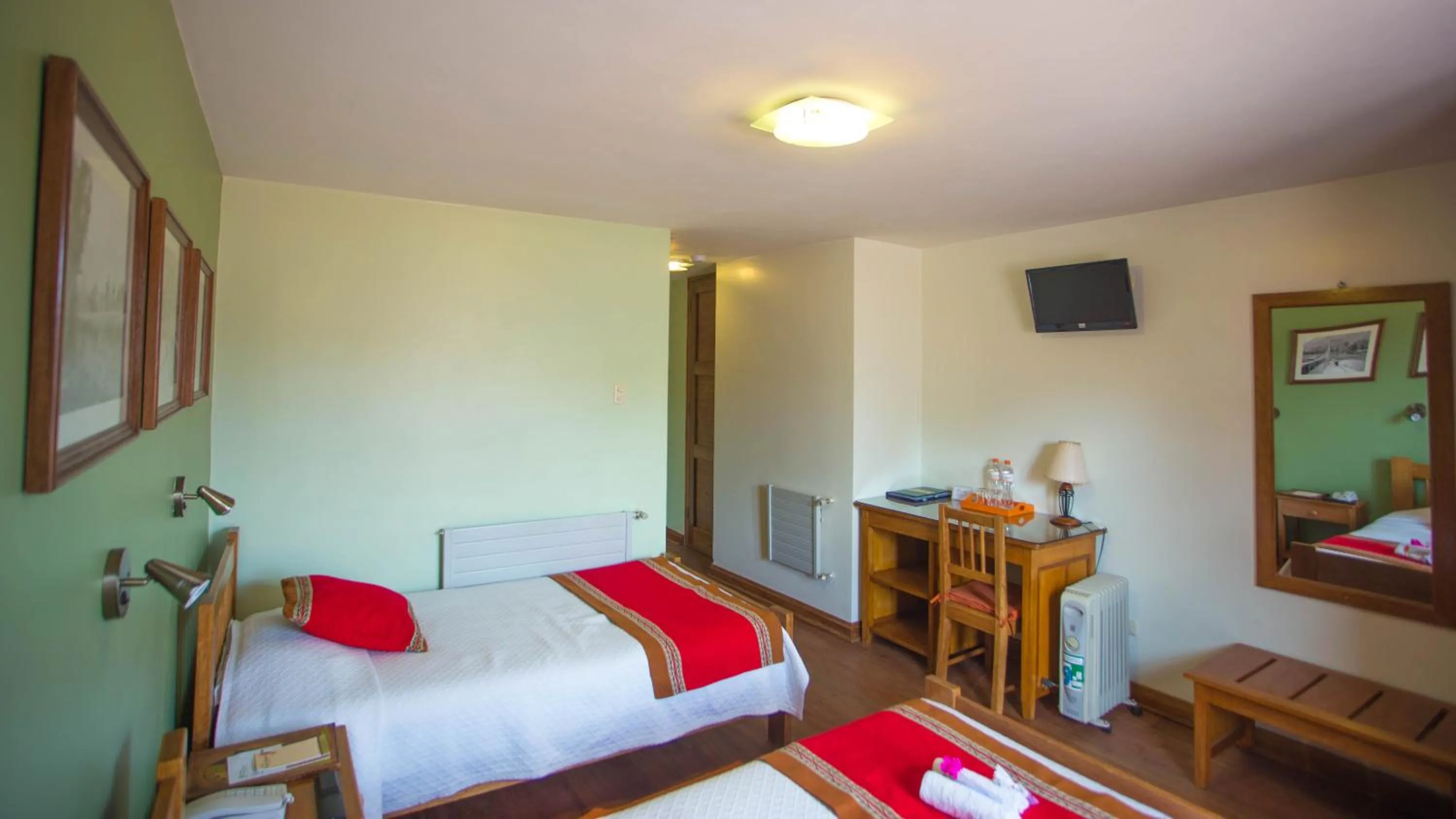 Bed in Eco-Hotel Pension Alemana