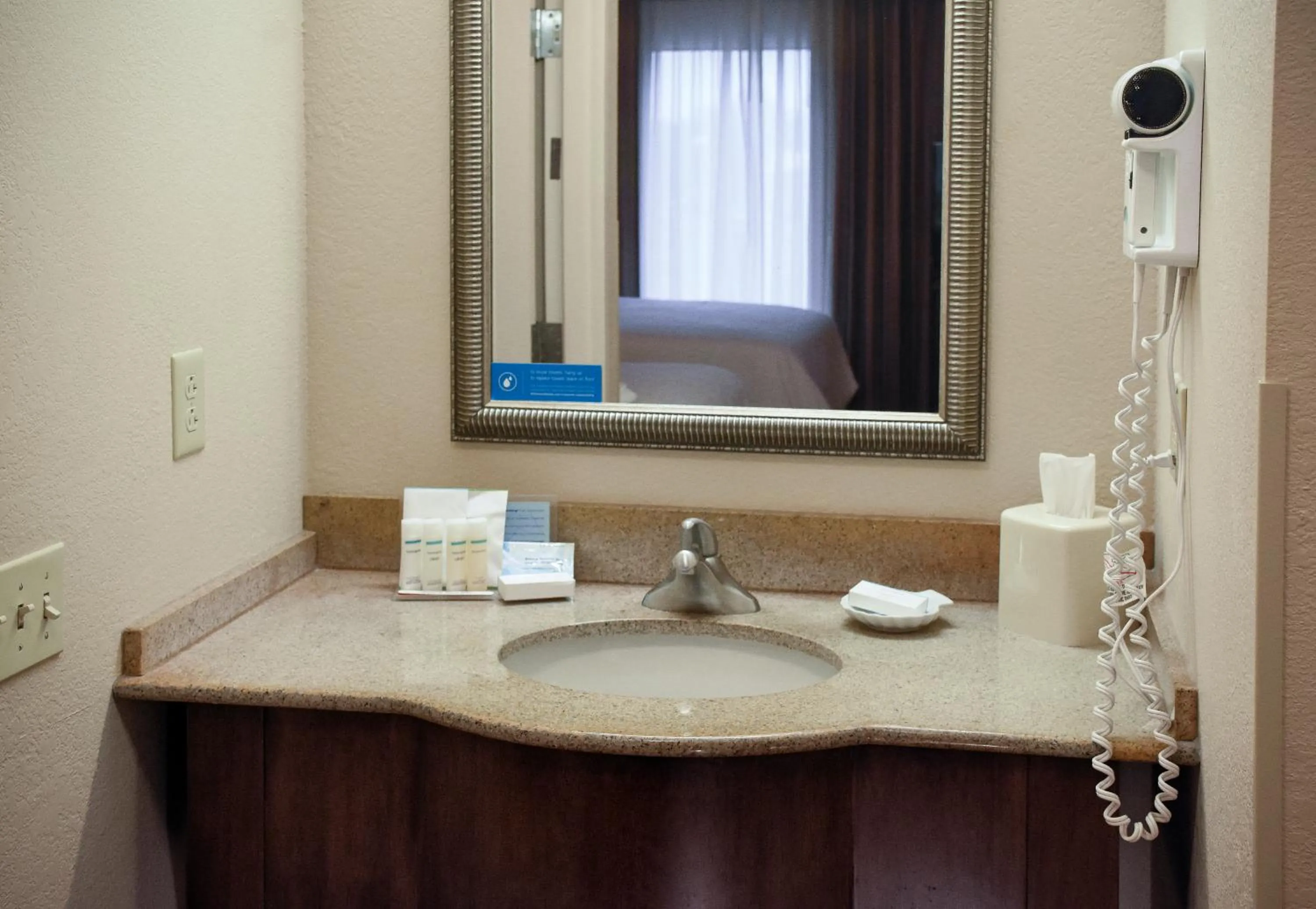 Hampton Inn & Suites Youngstown-Canfield