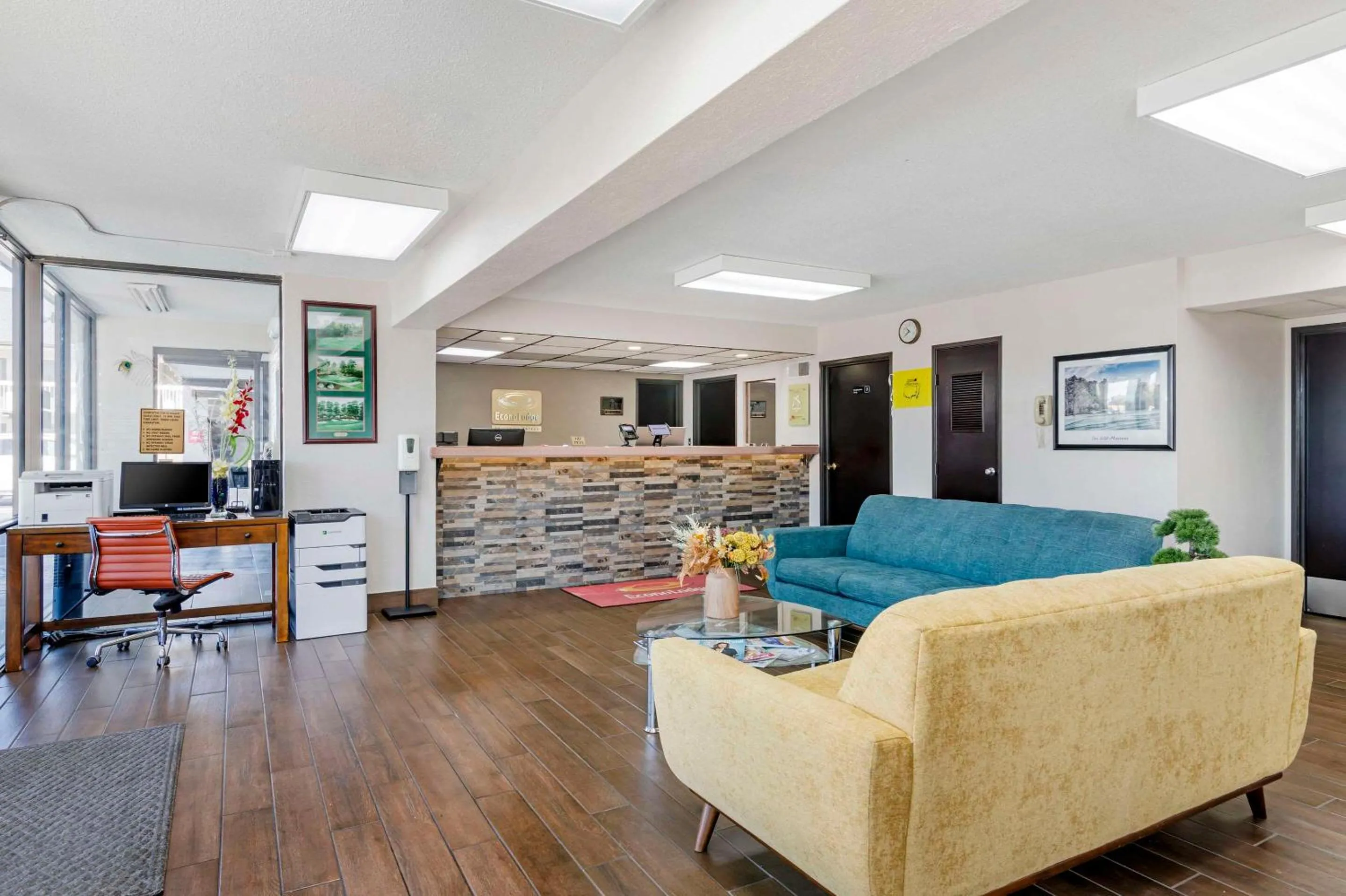 Lobby or reception in Econo Lodge Augusta, Downtown