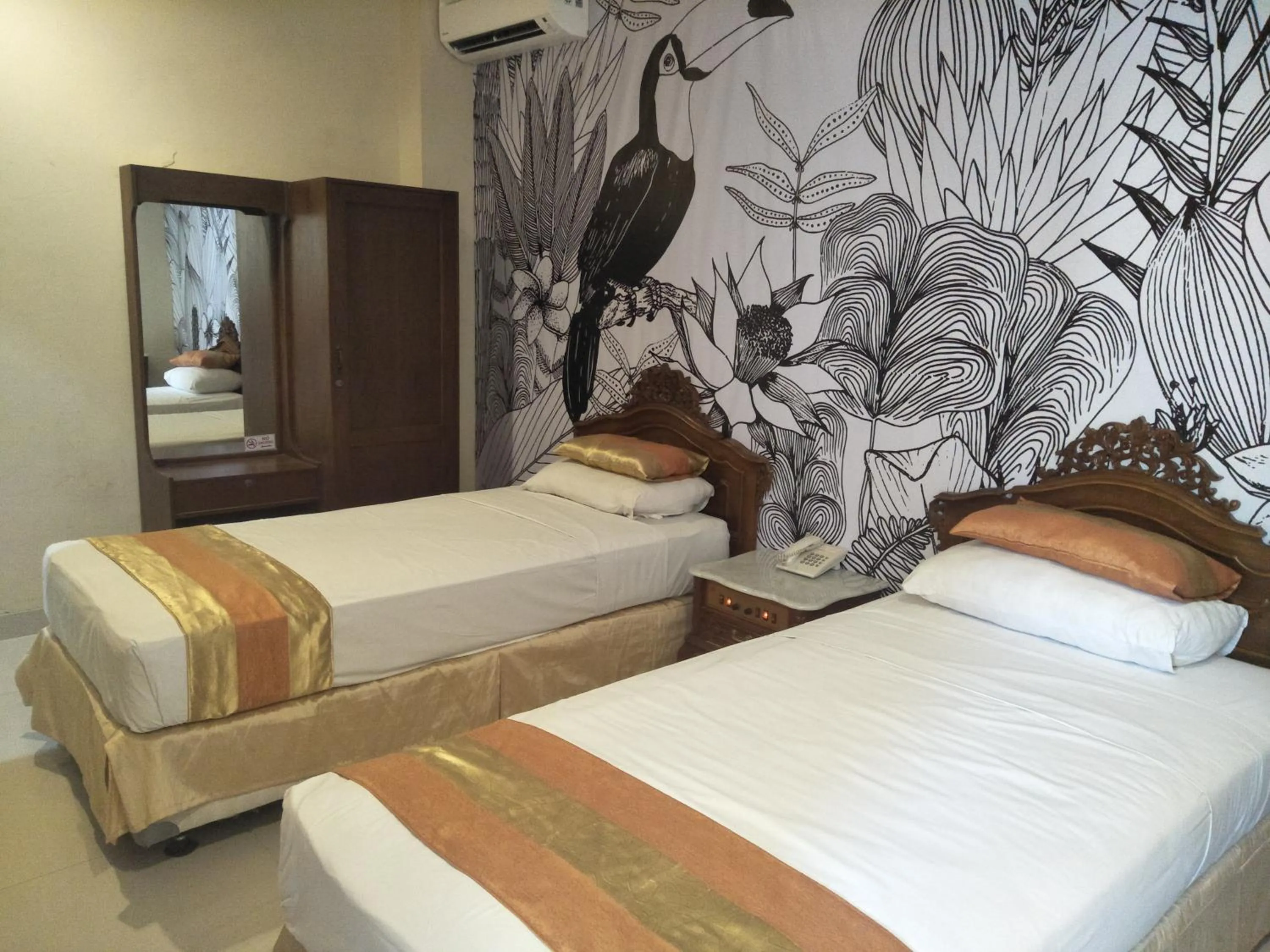 Bedroom, Bed in Hotel Grand Rosela