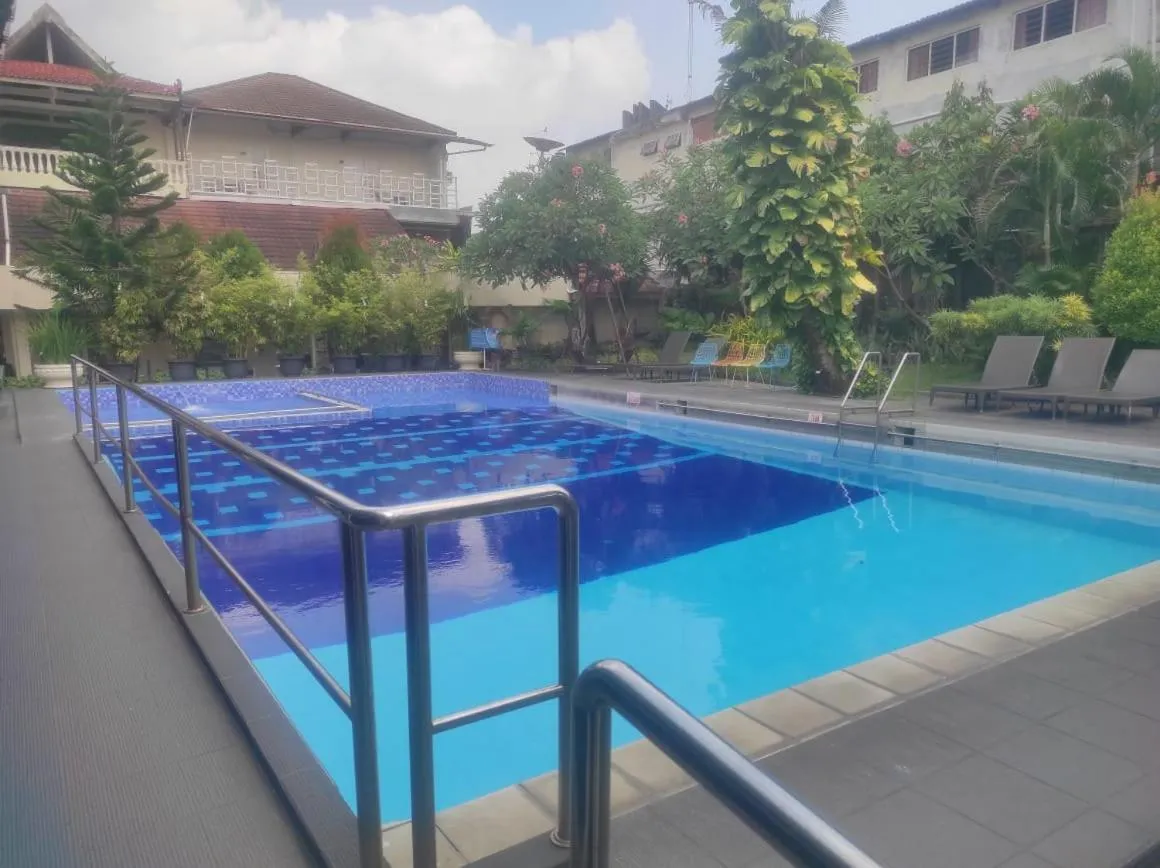 Swimming pool in Hotel Grand Rosela