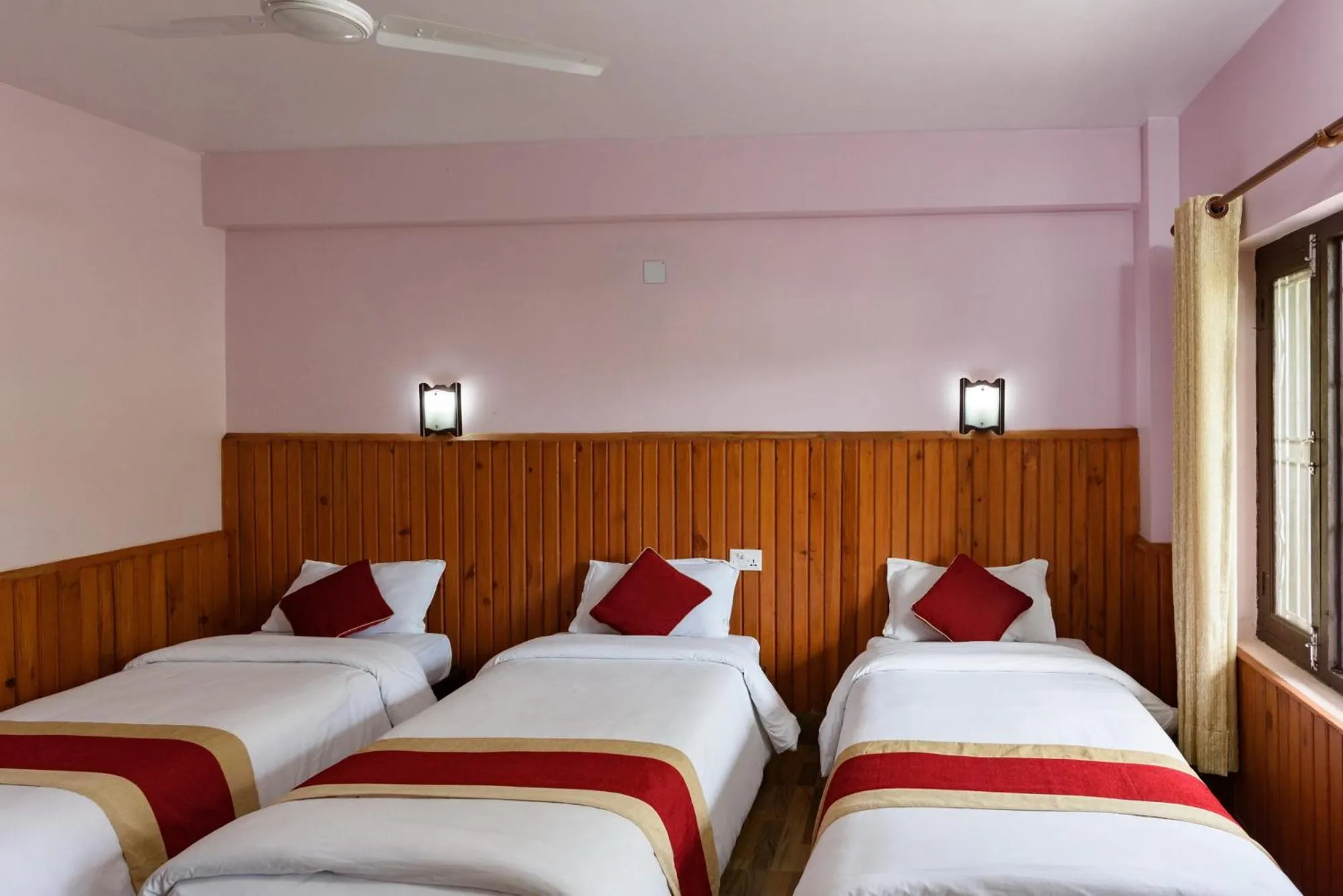 Bed in Hotel Monalisa Chitwan