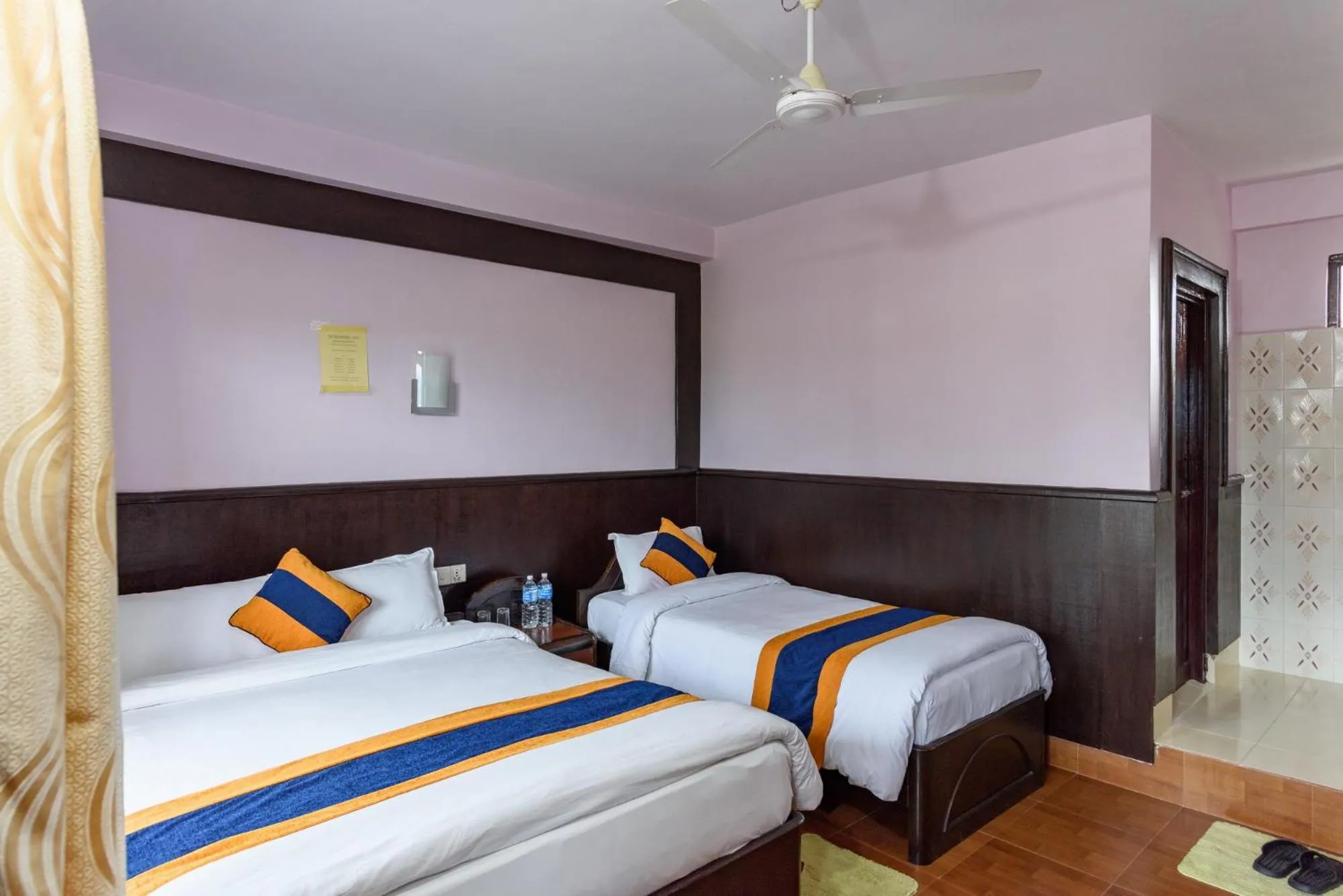 Bed in Hotel Monalisa Chitwan
