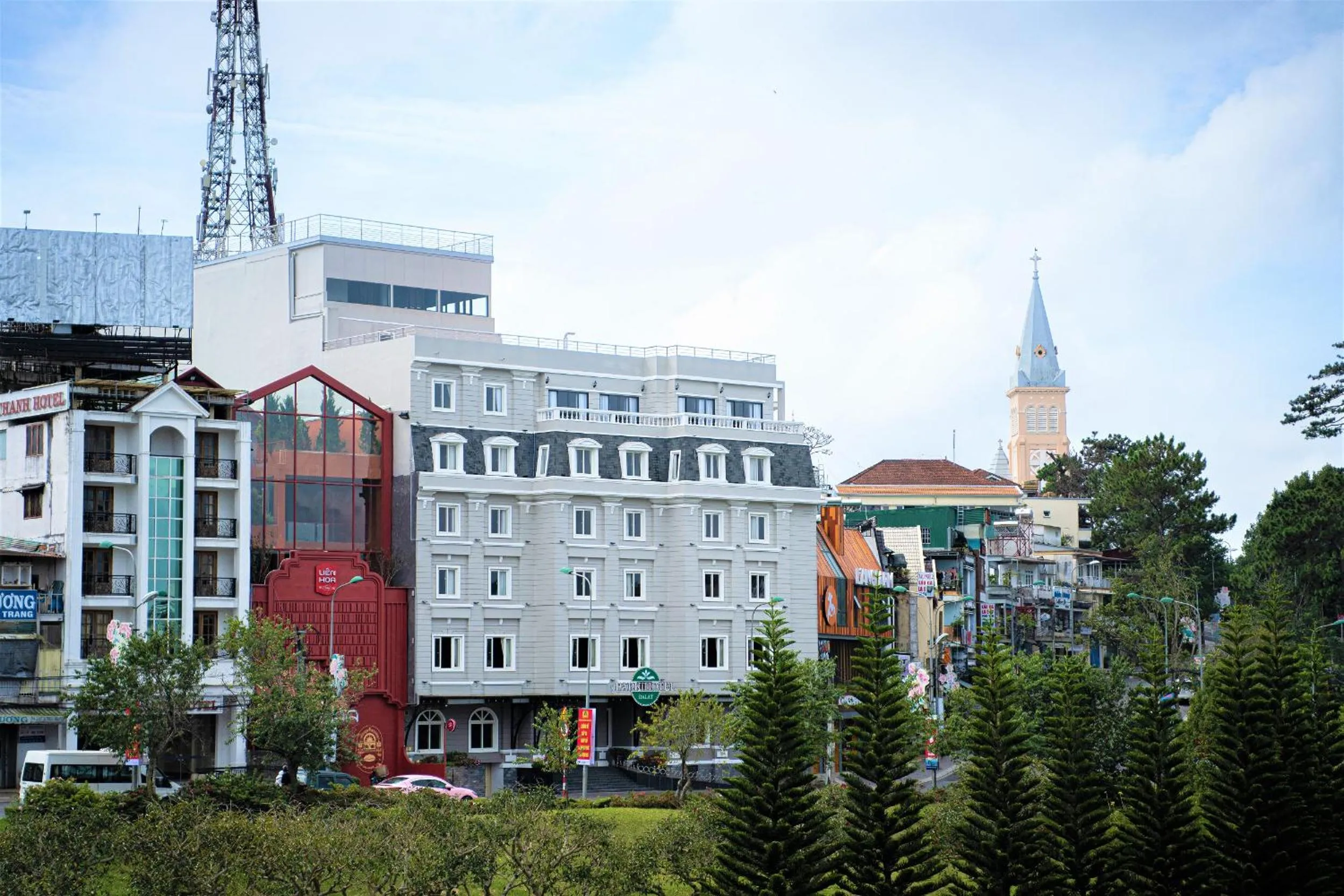 Property building in Khách sạn Park Hotel Dalat
