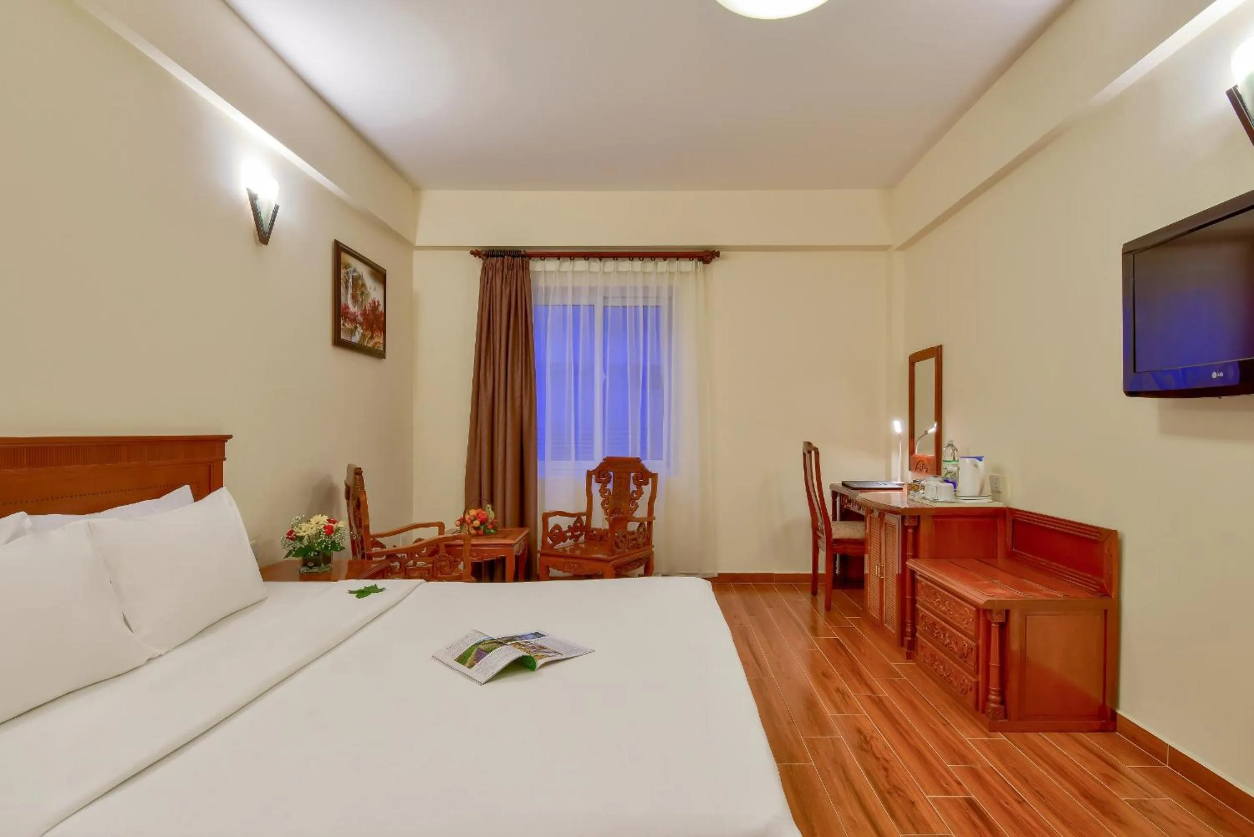 Photo of the whole room, Bed in Khách sạn Park Hotel Dalat
