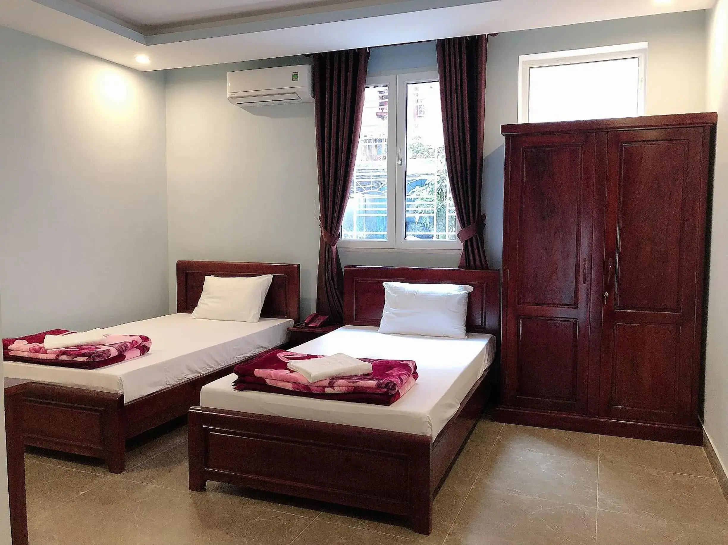 Deluxe Double or Twin Room in Binh Duong 2 Hotel Deluxe Double or Twin Room in Binh Duong 2 Hotel