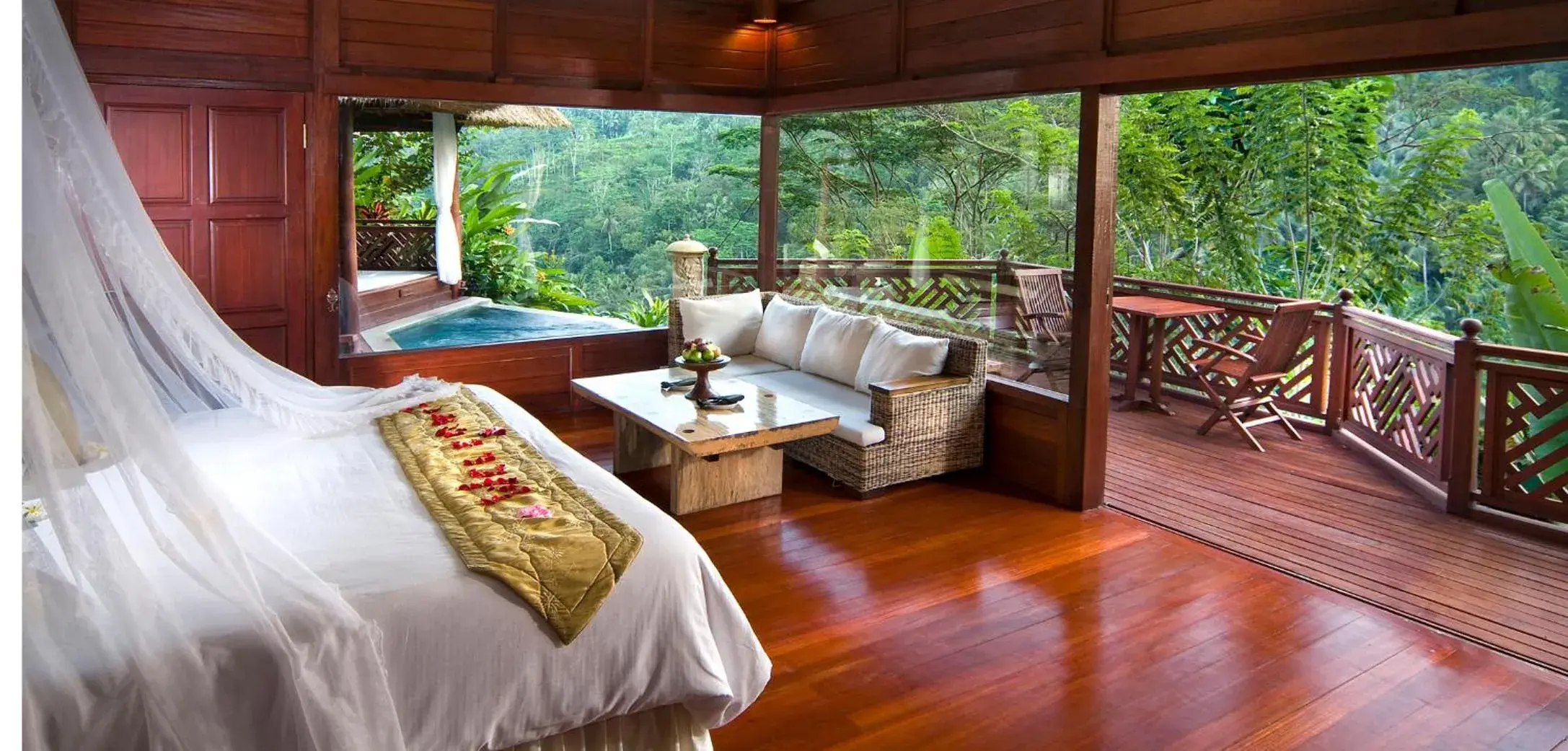 Photo of the whole room, Bed in Kupu Kupu Barong Villas and Tree Spa by L’OCCITANE Photo of the whole room, Bed in Kupu Kupu Barong Villas and Tree Spa by L’OCCITANE
