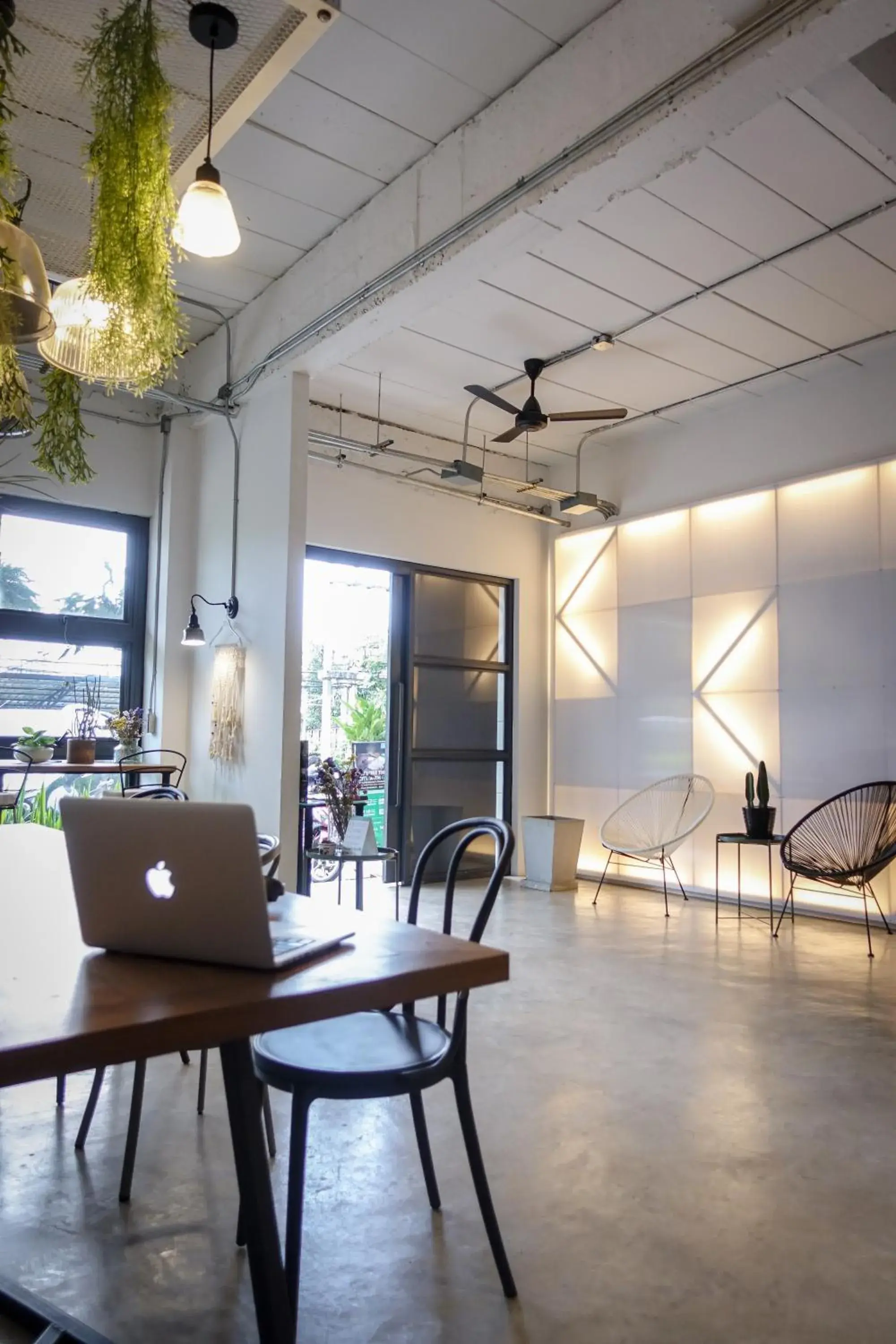 Facade/entrance in The51Hometel Facade/entrance in The51Hometel