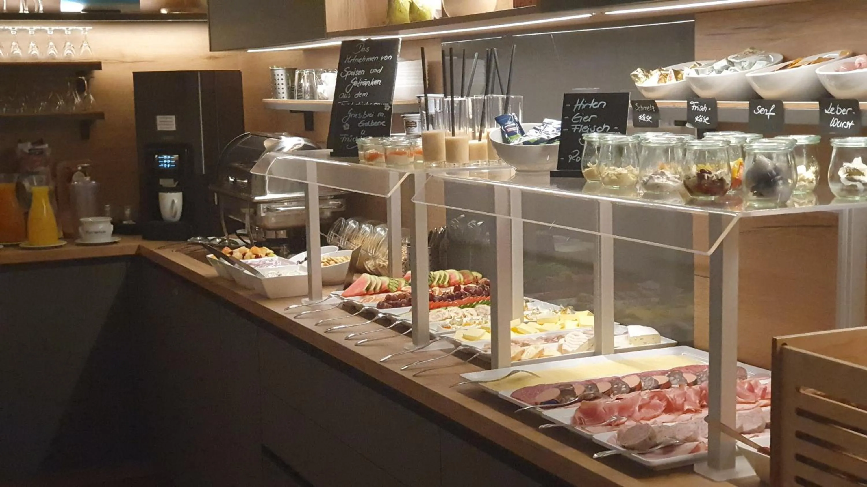 Breakfast in Hotel-Restaurant Jagdhaus Heede